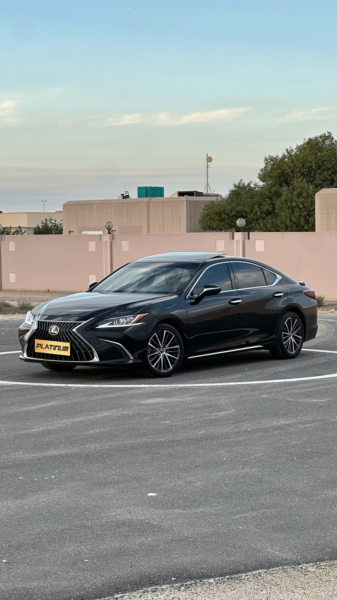 LEXUS ES350 2024 • SEDAN