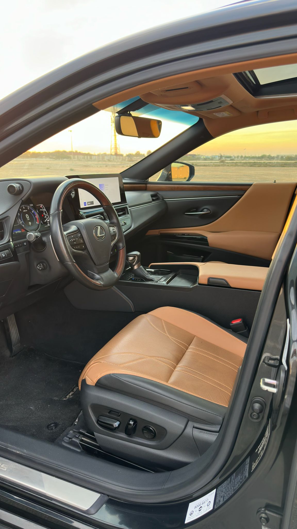 LEXUS ES350 2024 • SEDAN