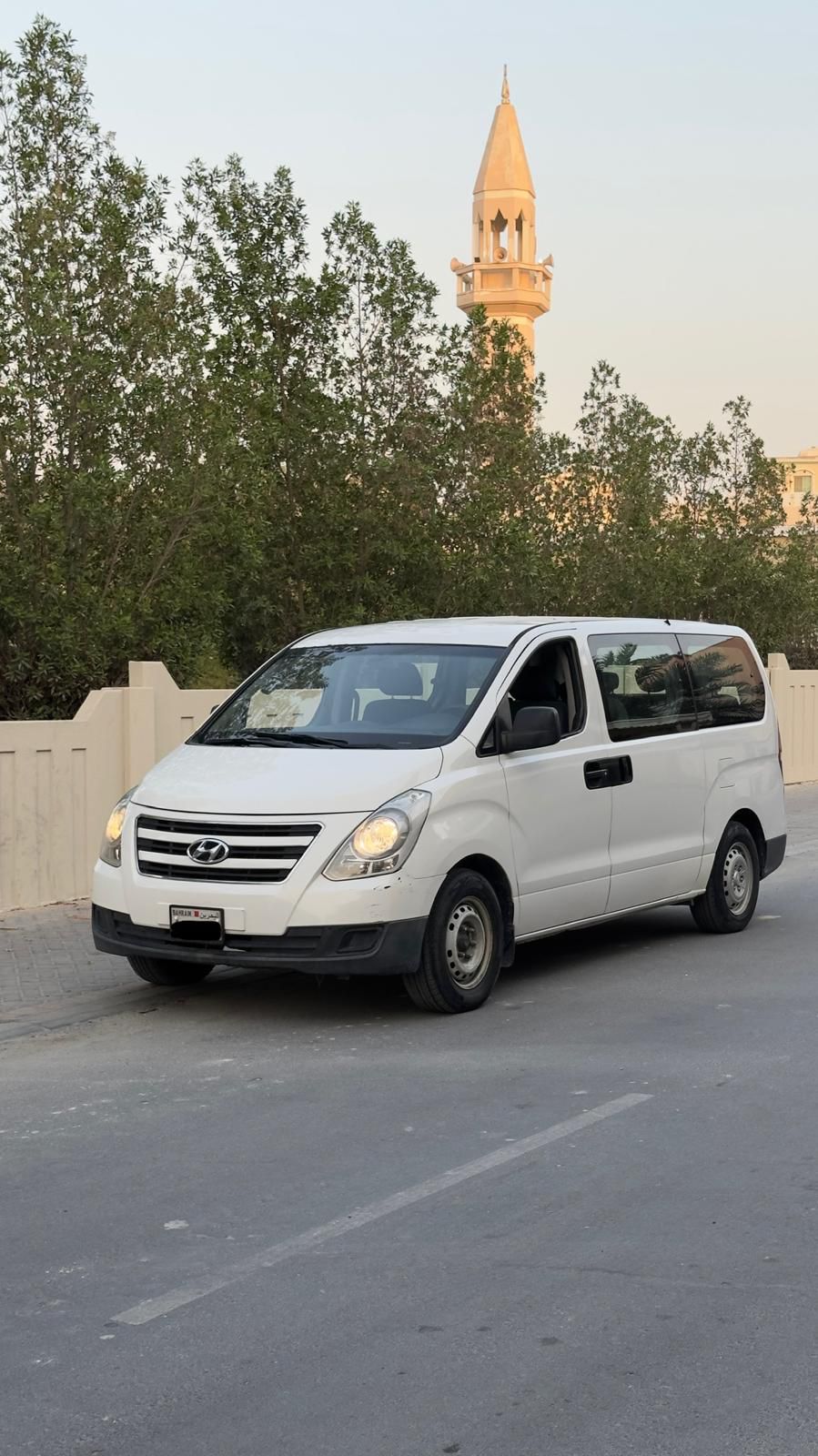 HYUNDAI H1 2018 • VAN