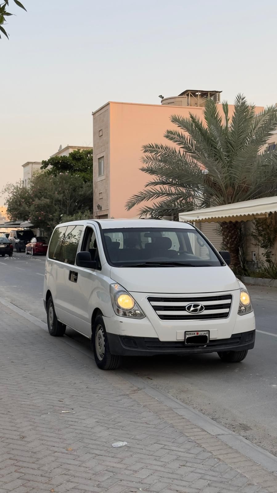 HYUNDAI H1 2018 • VAN