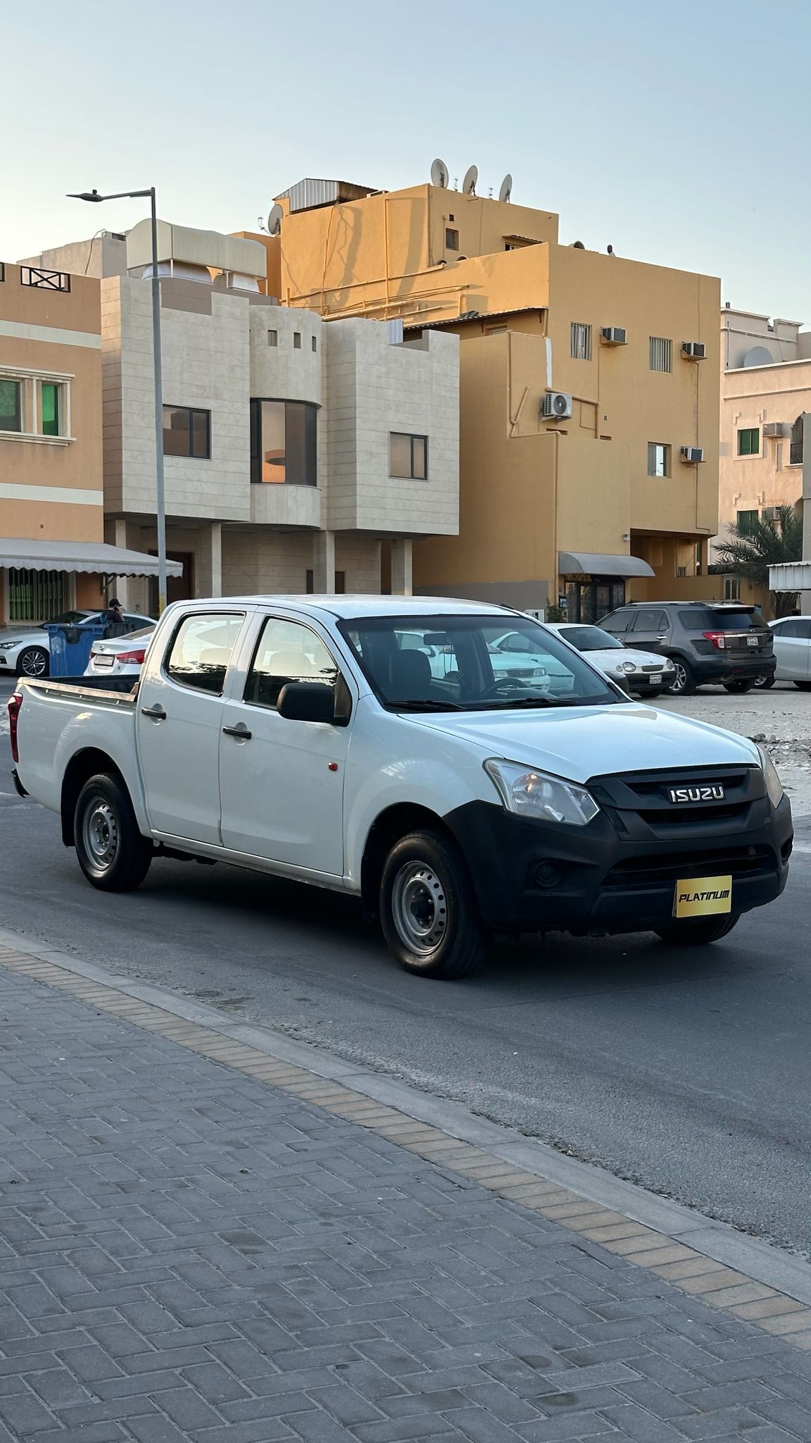 ISUZU D-MAX 2017 • PICKUP