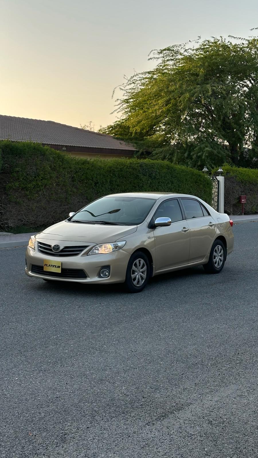 TOYOTA COROLLA 2012 • SEDAN