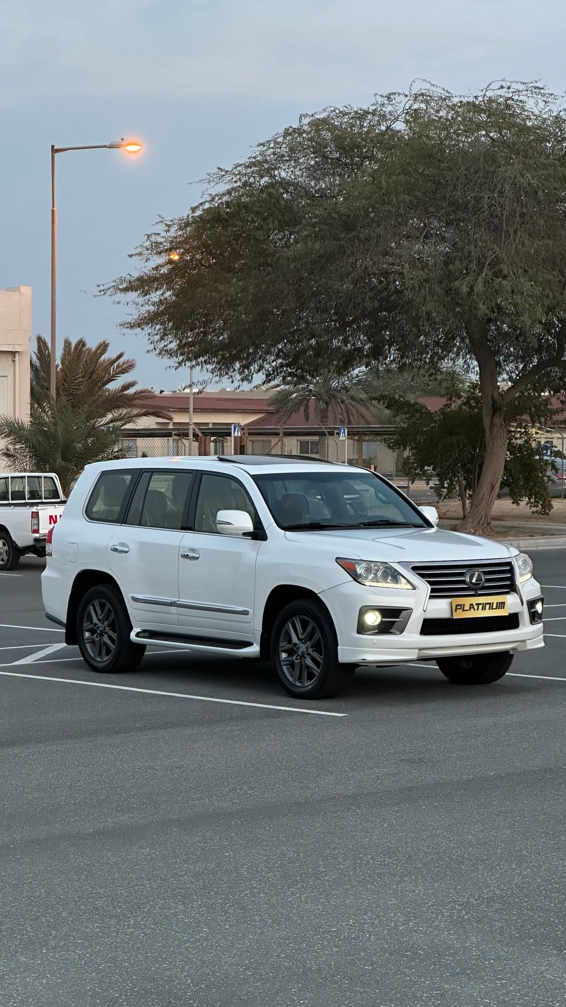 LEXUS LX570 2014 • SUV