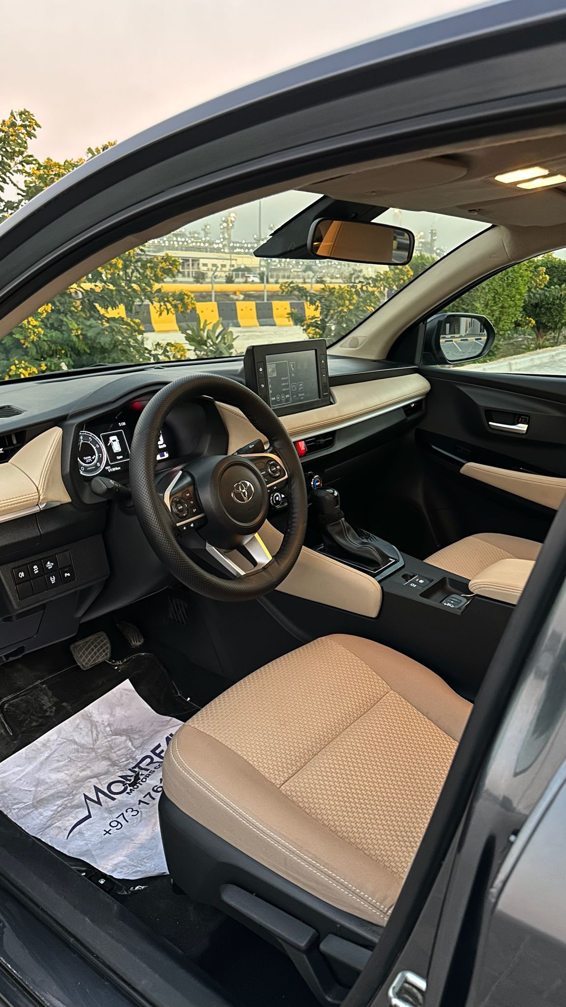TOYOTA YARIS 2024 • SEDAN