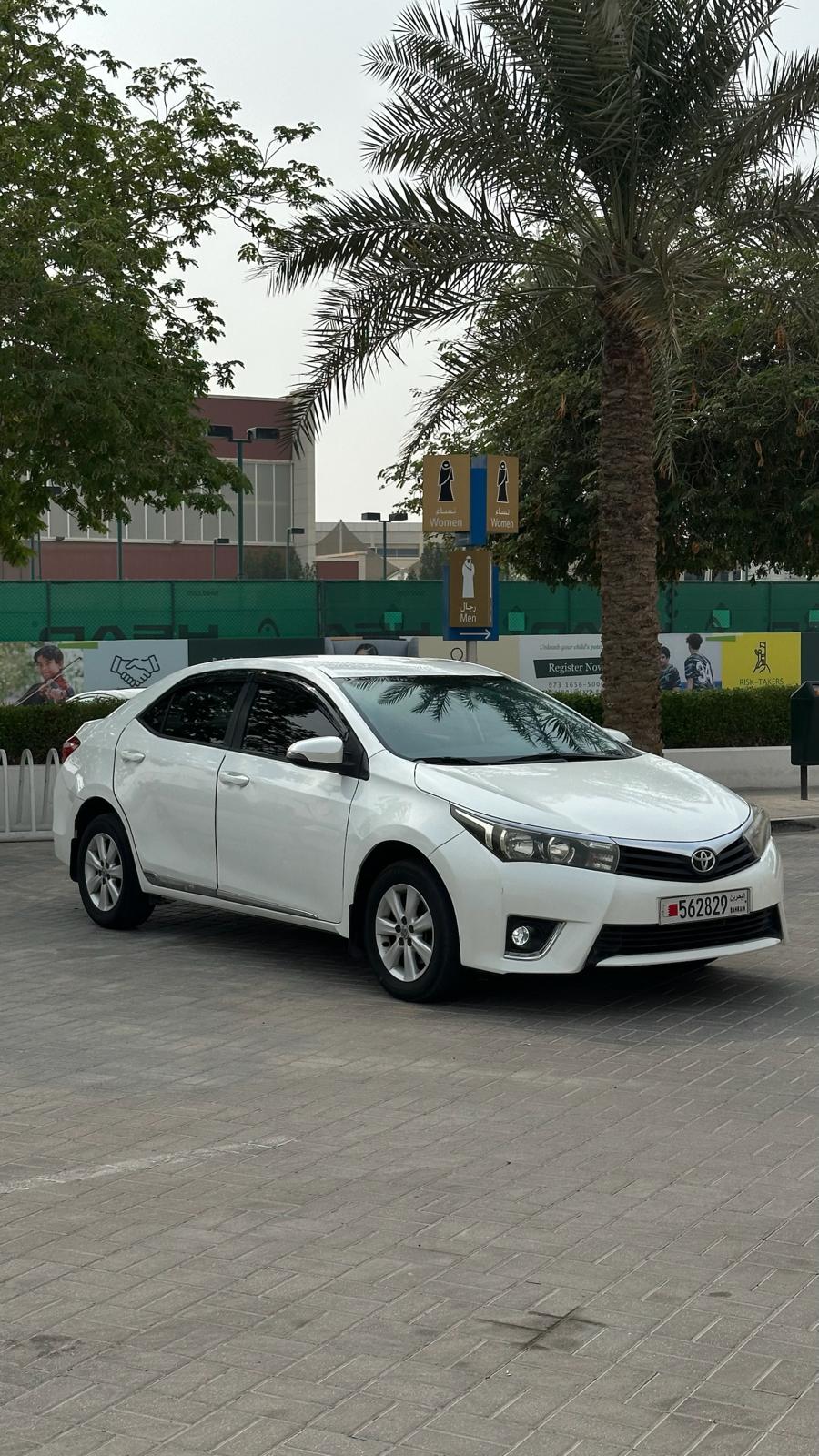 TOYOTA COROLLA 2016 • SEDAN