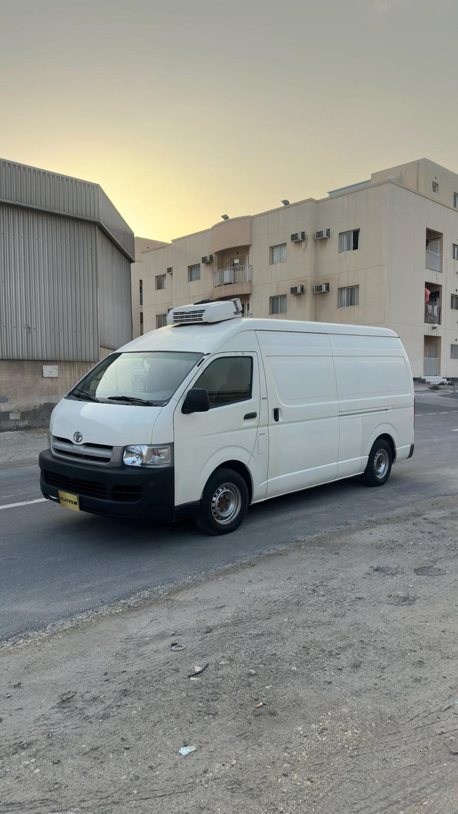 TOYOTA HIACE 2007 • VAN