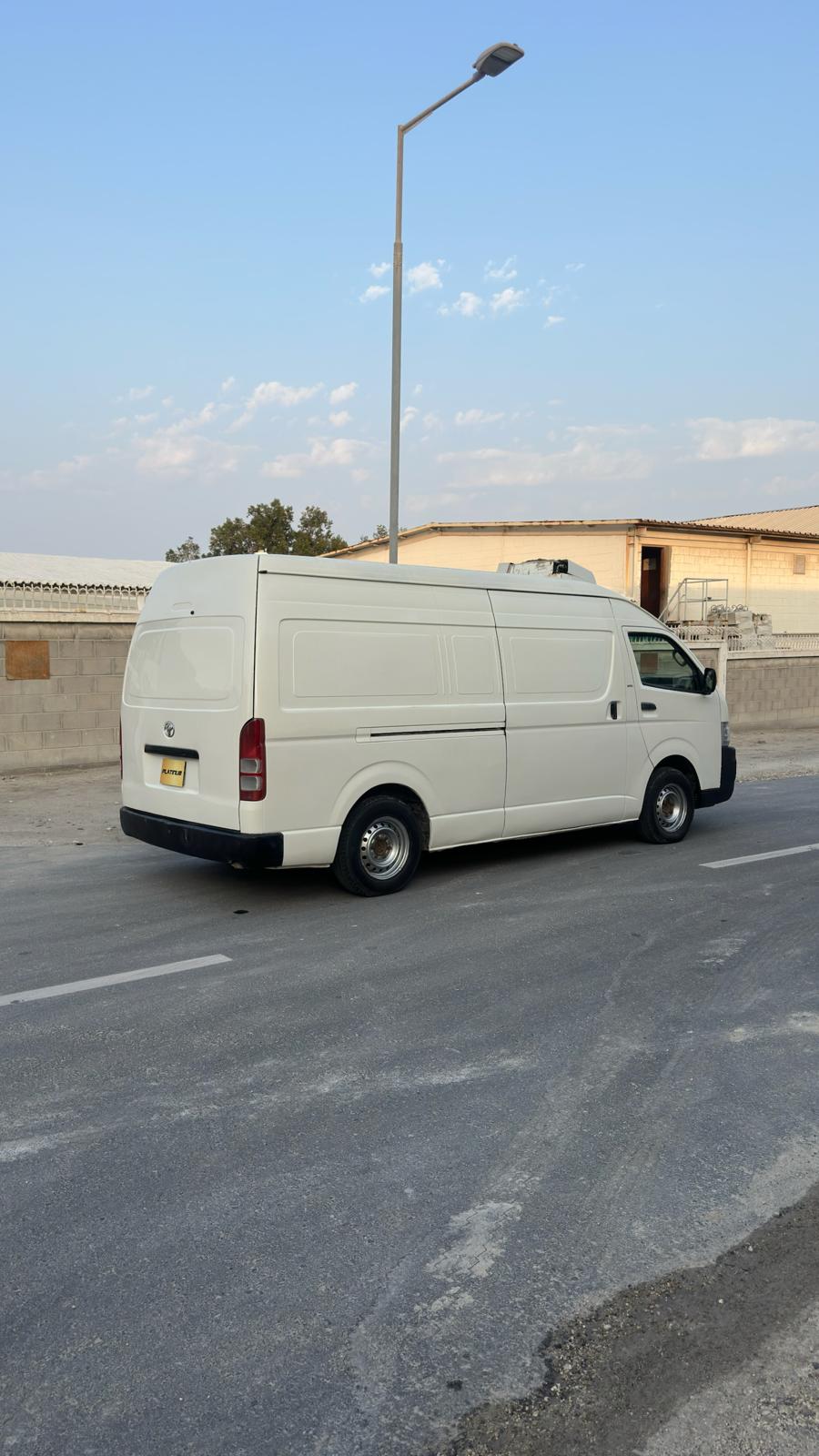 TOYOTA HIACE 2007 • VAN