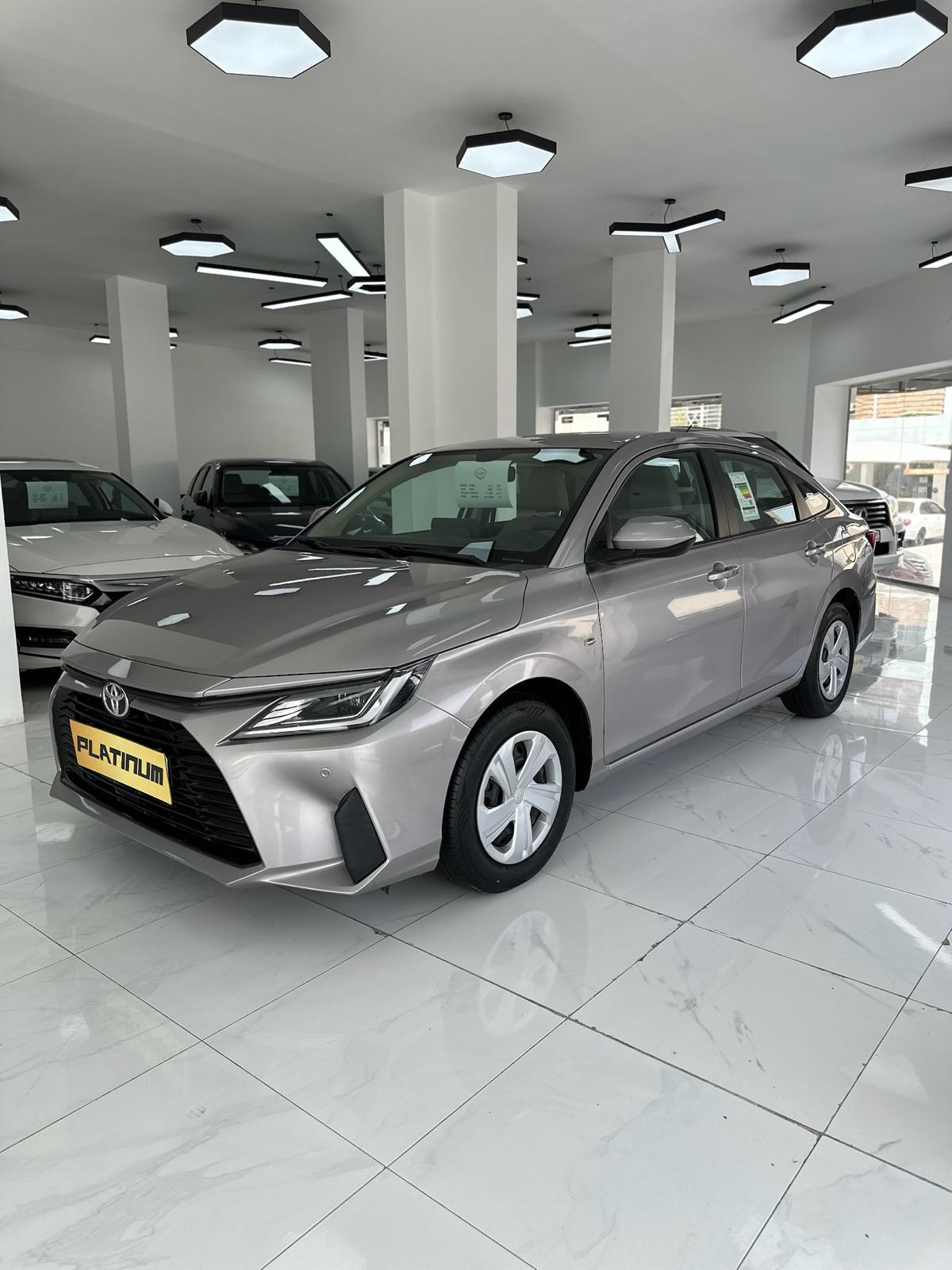 TOYOTA YARIS 2026 • SEDAN
