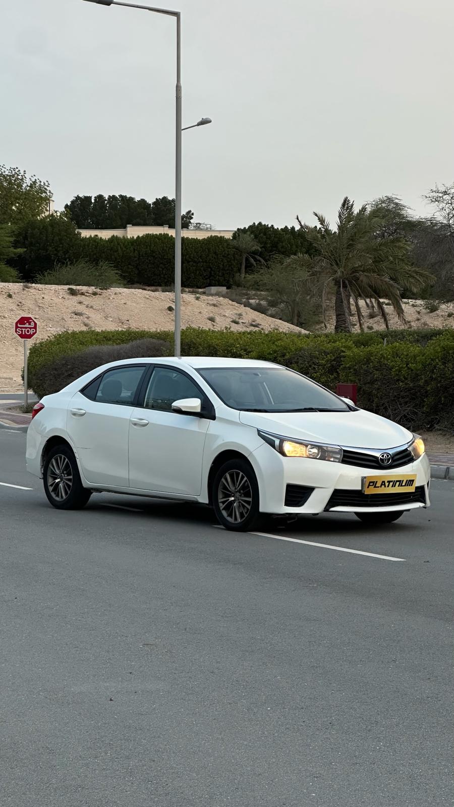 TOYOTA COROLLA 2015 • SEDAN
