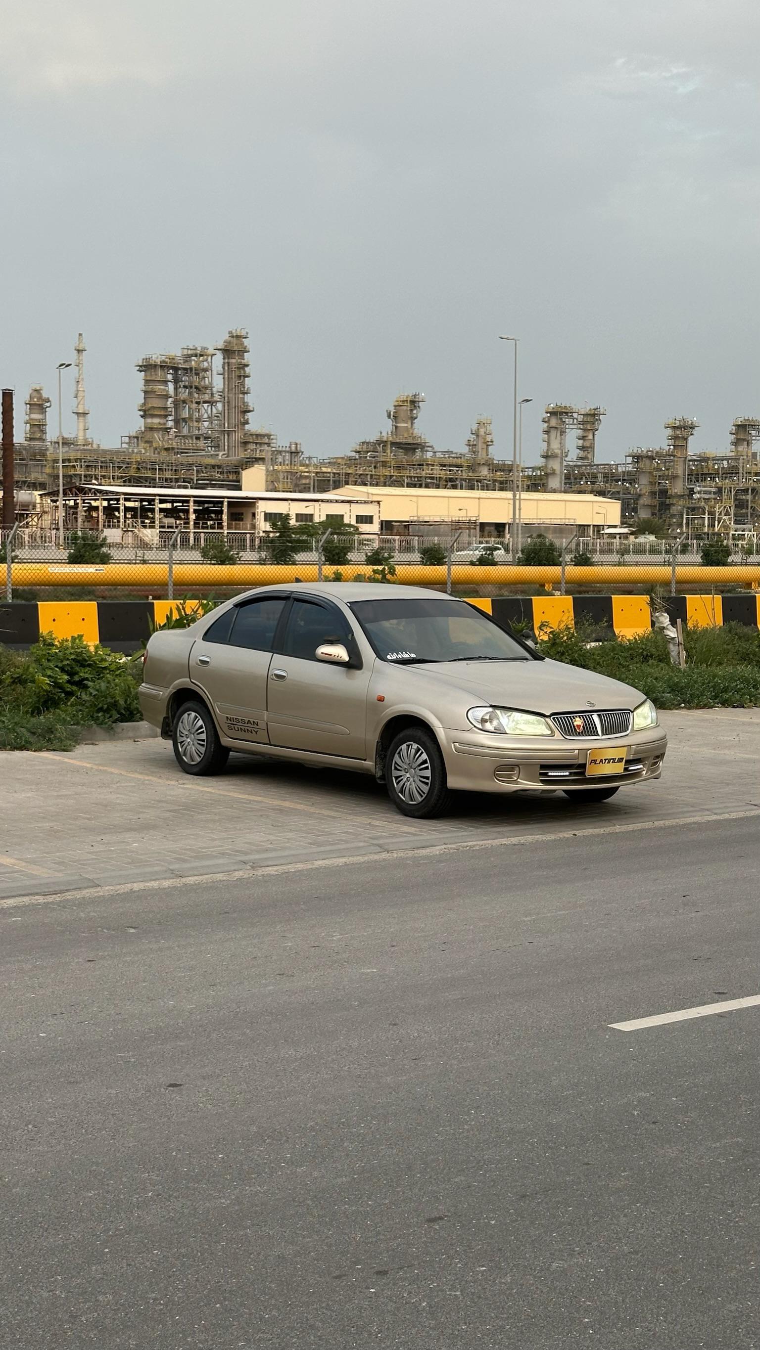 NISSAN SUNNY 2003 • SEDAN