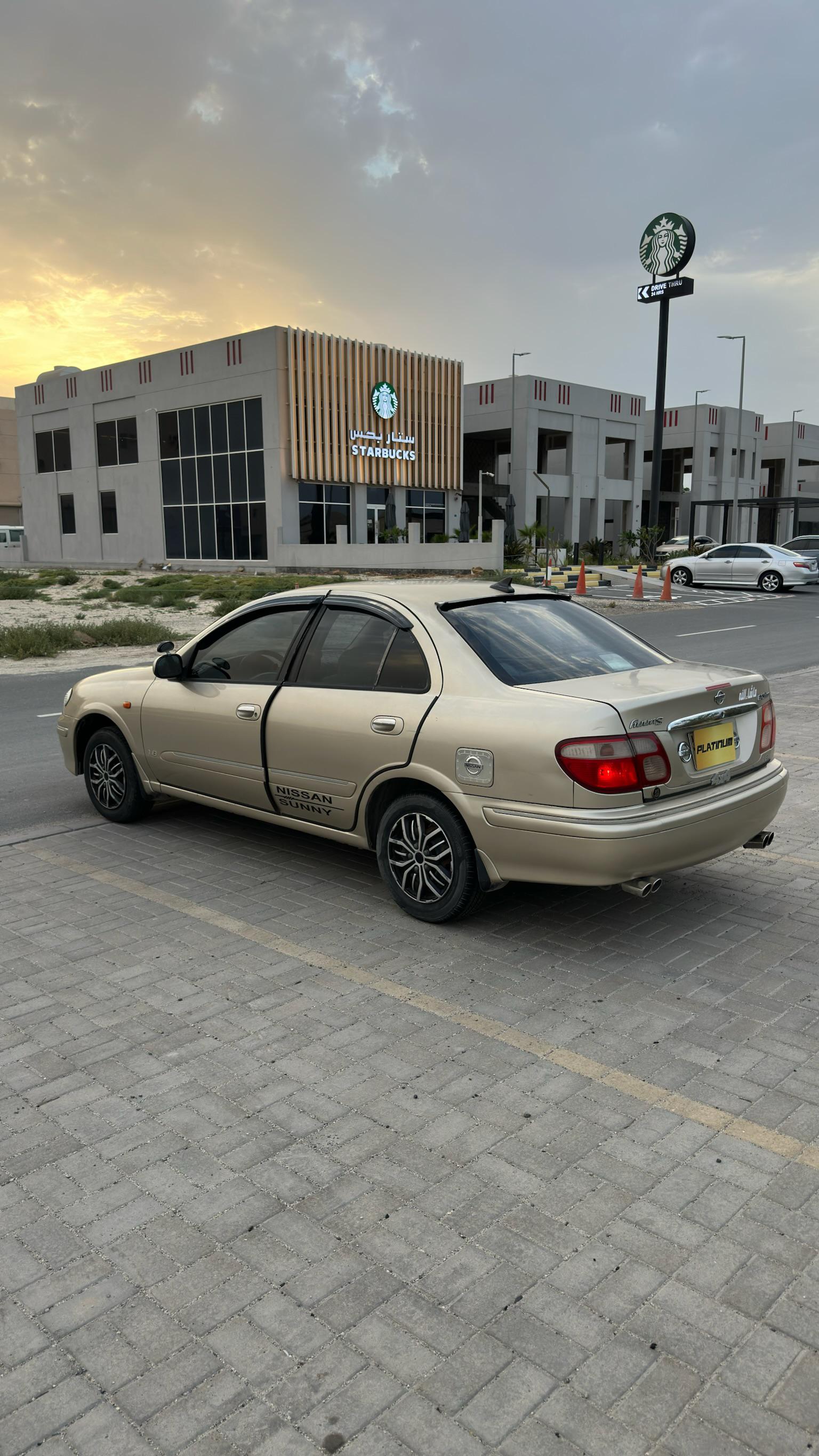 NISSAN SUNNY 2003 • SEDAN