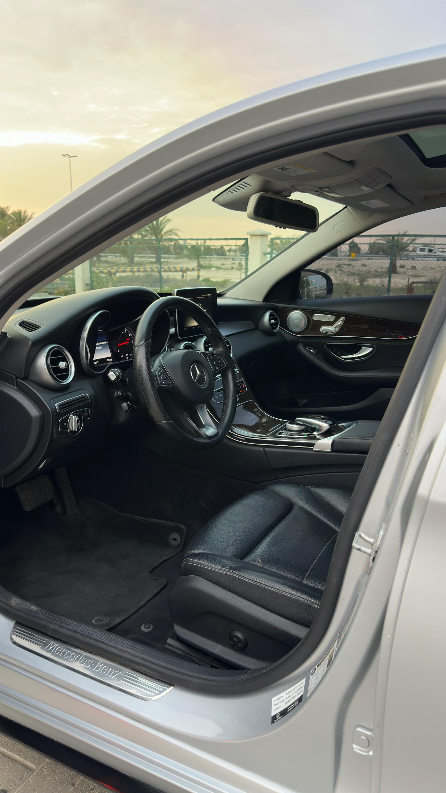 MERCEDES  C300 2016 • SEDAN