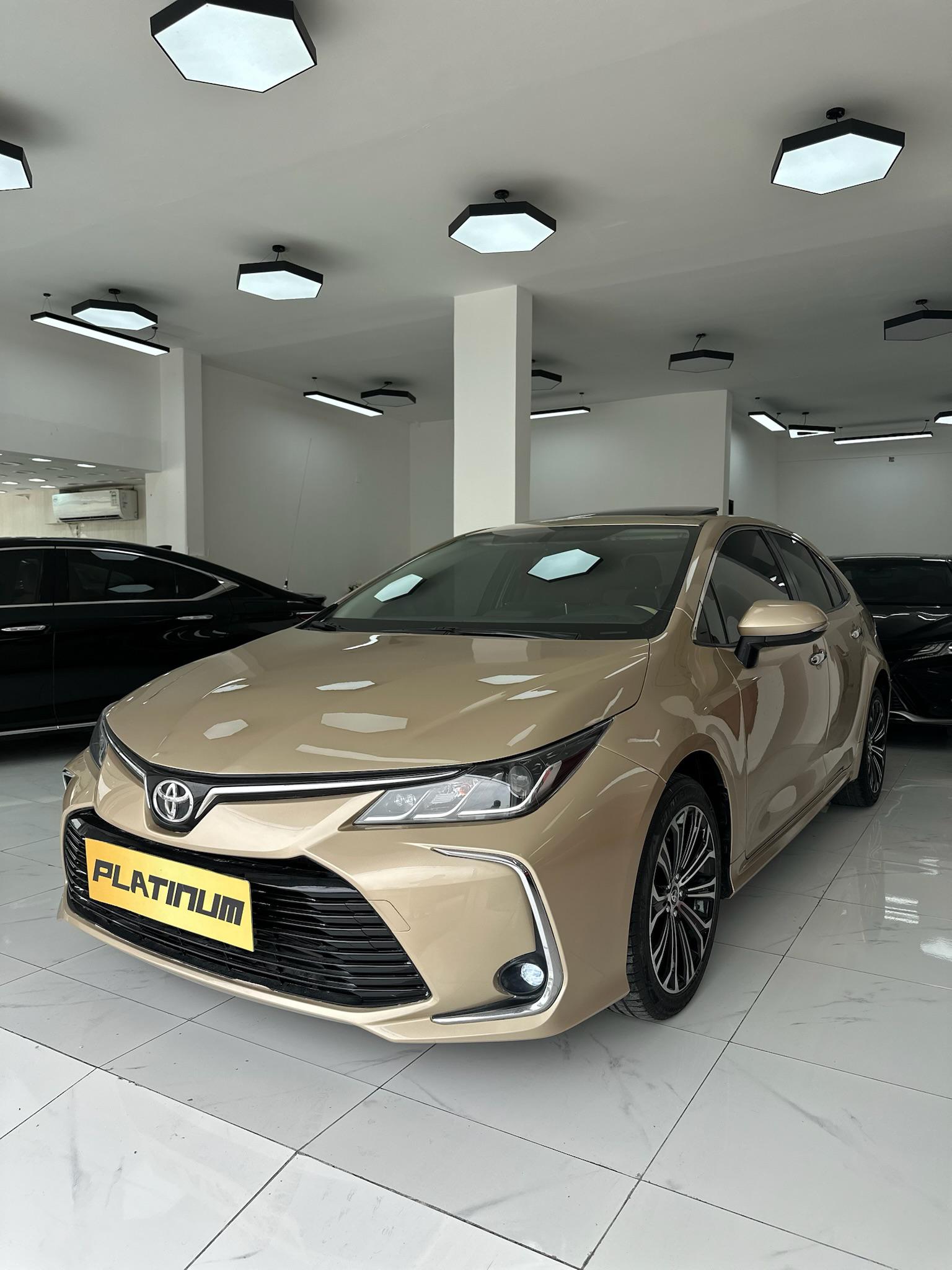 TOYOTA COROLLA 2022 • SEDAN
