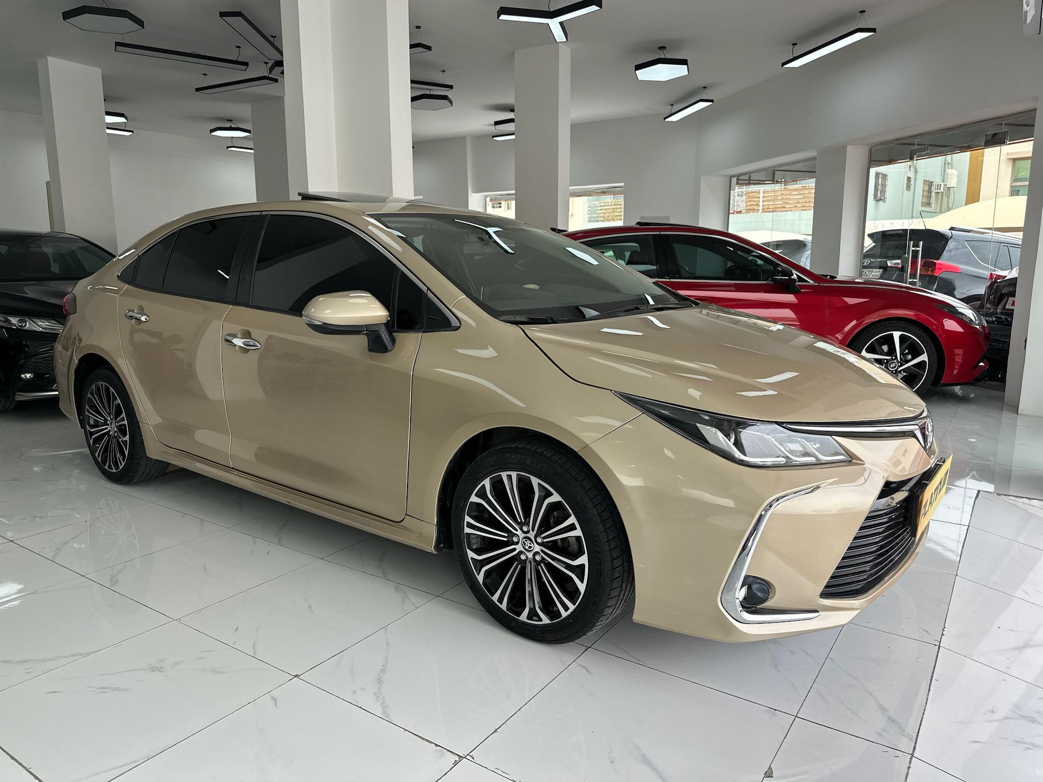 TOYOTA COROLLA 2022 • SEDAN