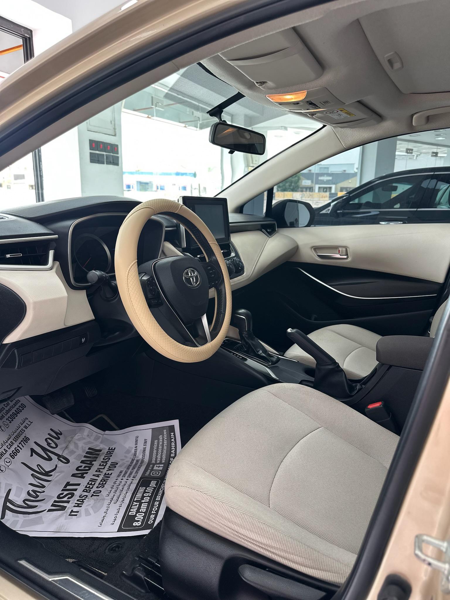 TOYOTA COROLLA 2022 • SEDAN