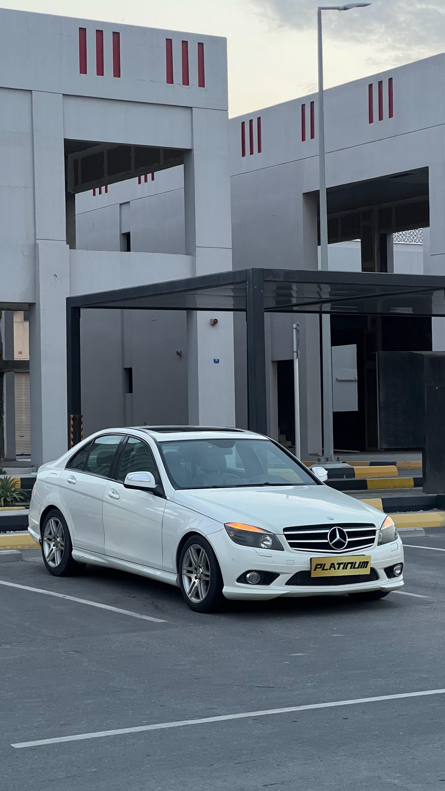MERCEDES  C200 2009 • SEDAN