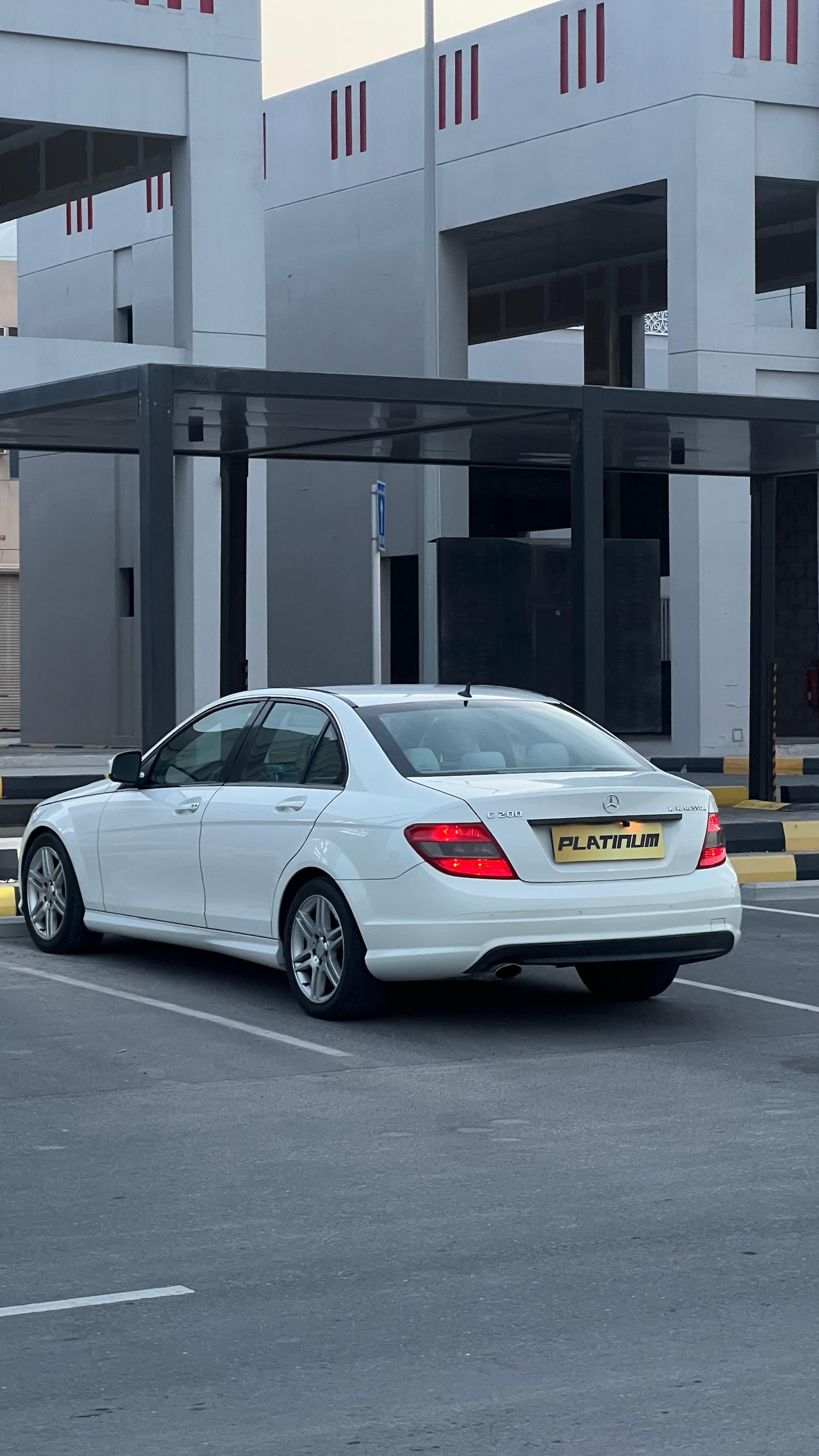MERCEDES  C200 2009 • SEDAN