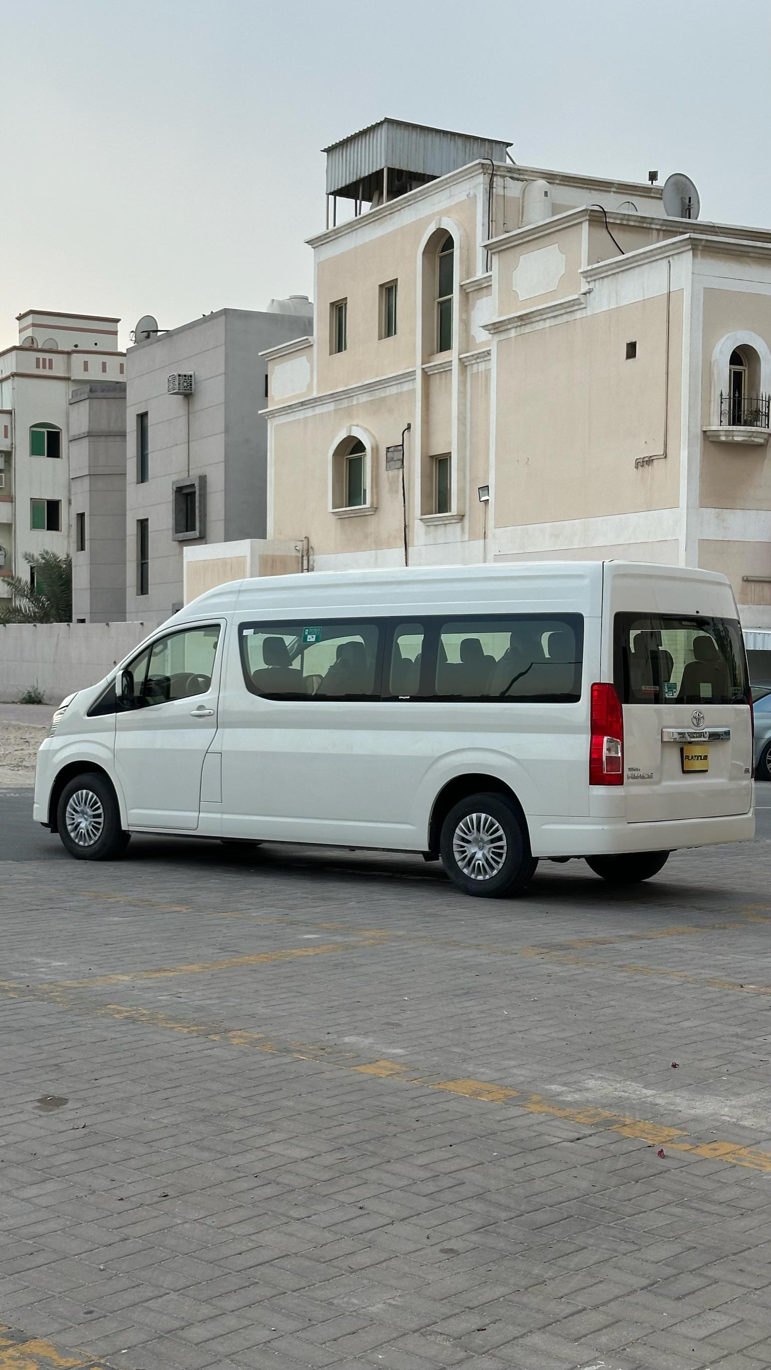 TOYOTA HIACE 2023 • VAN