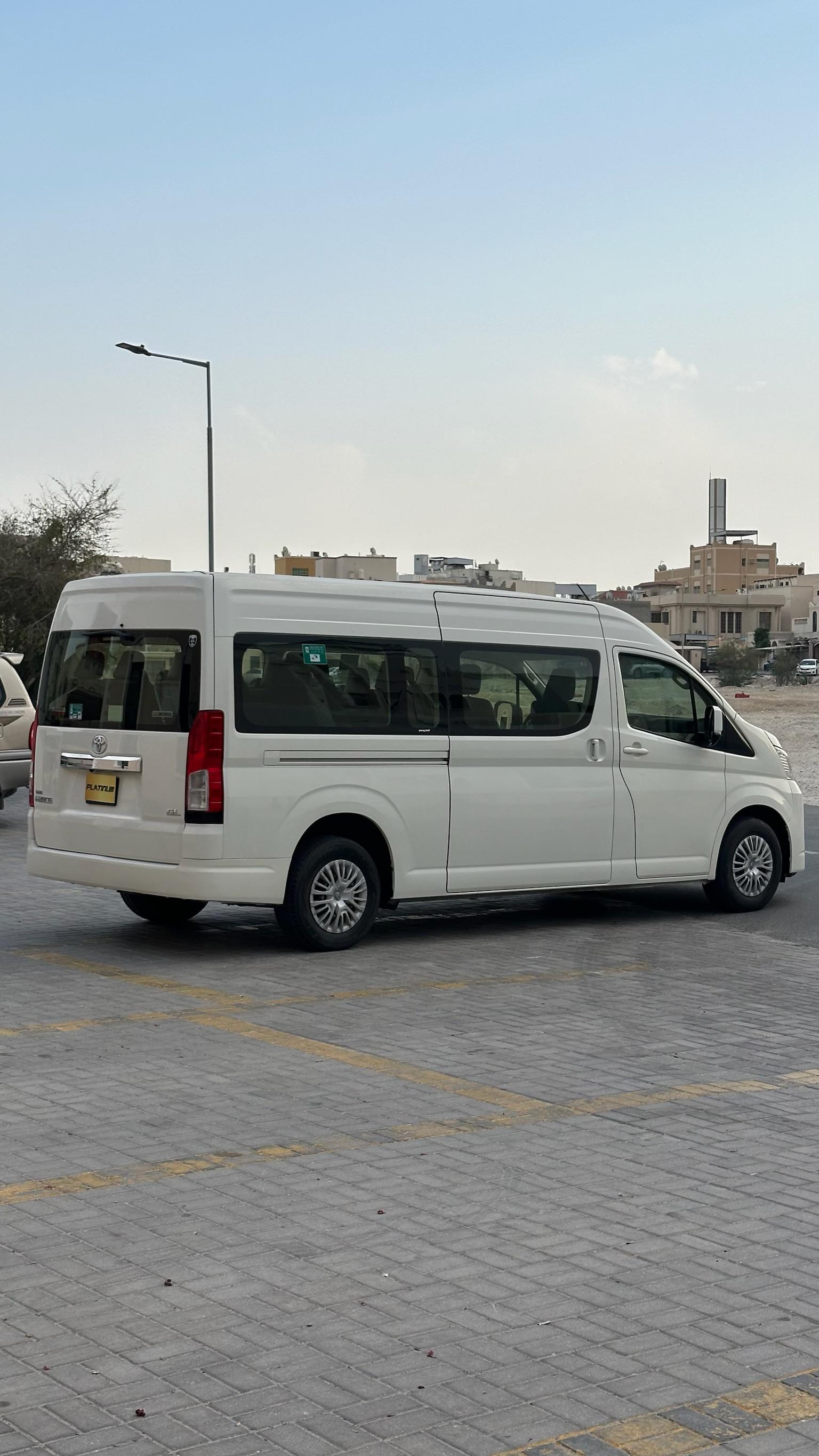 TOYOTA HIACE 2023 • VAN