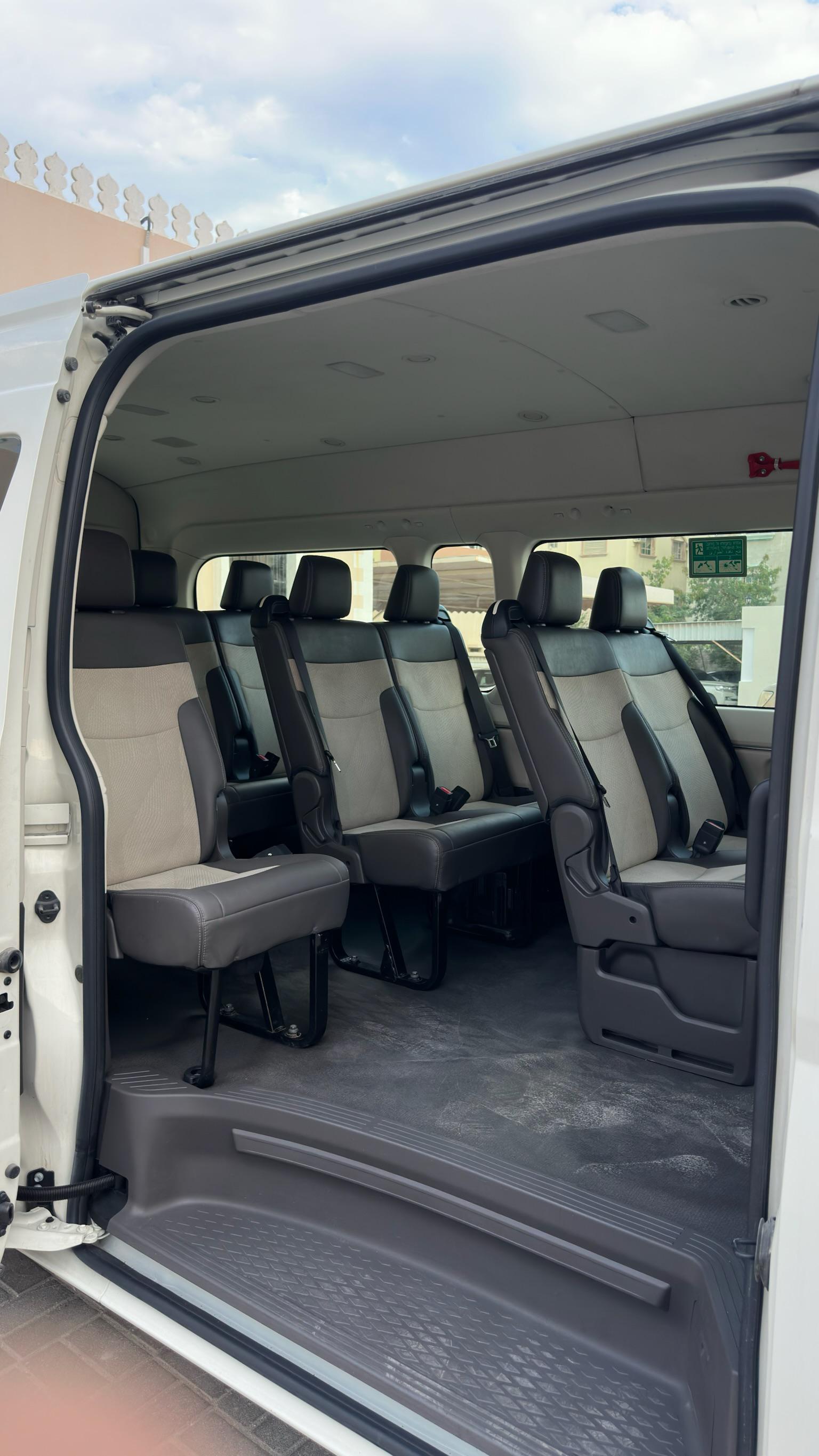 TOYOTA HIACE 2023 • VAN
