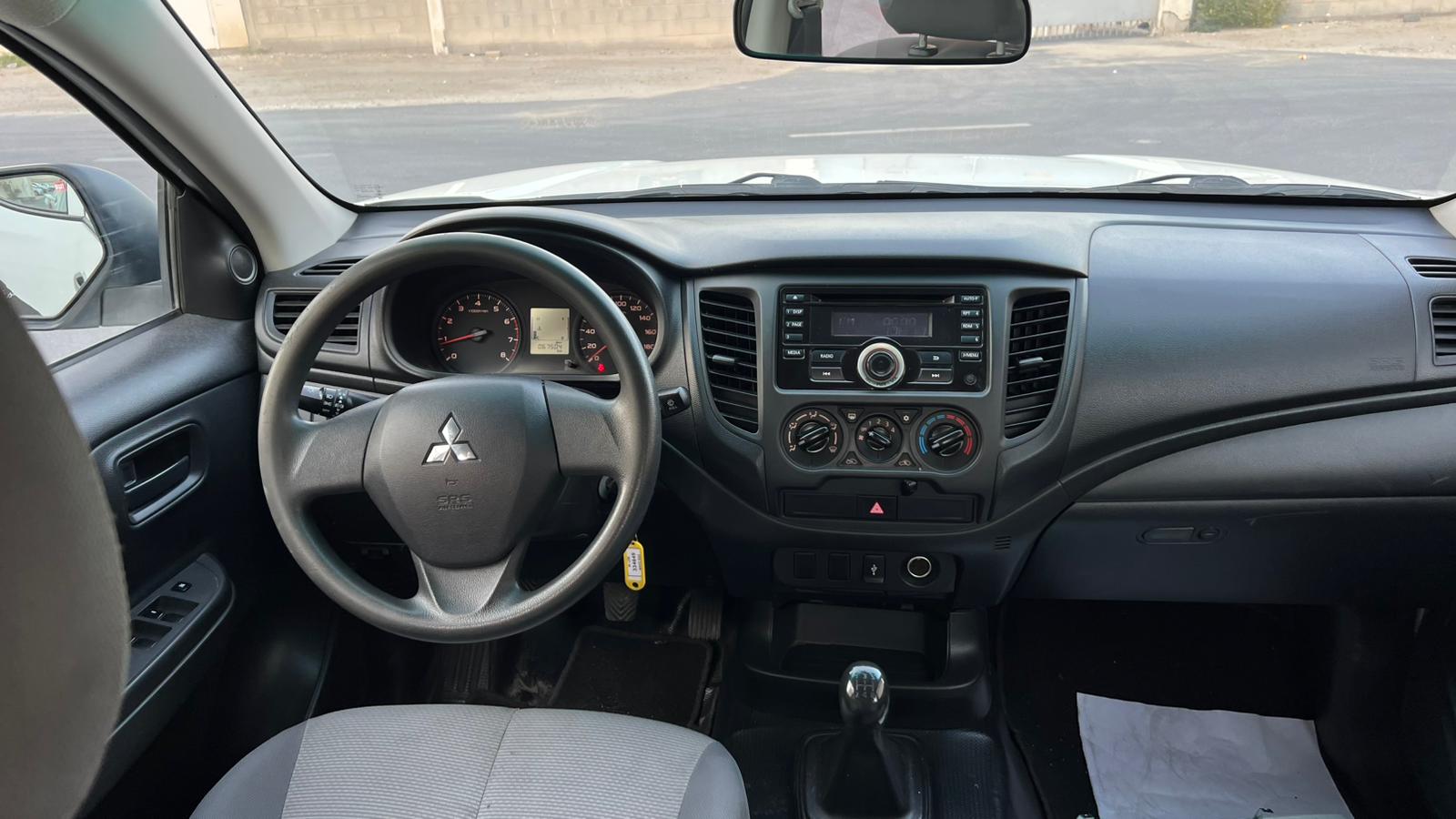 MITSUBISHI L200 2022 • PICKUP
