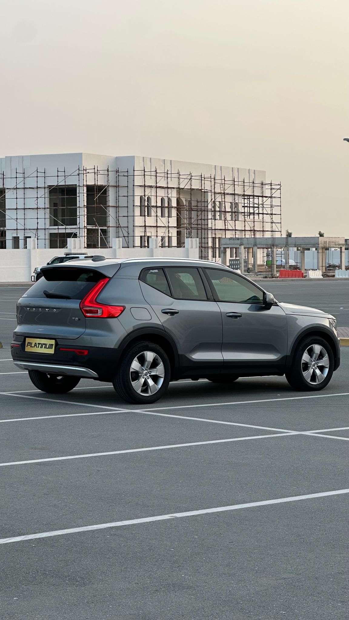 VOLVO CX40 2018 • SUV