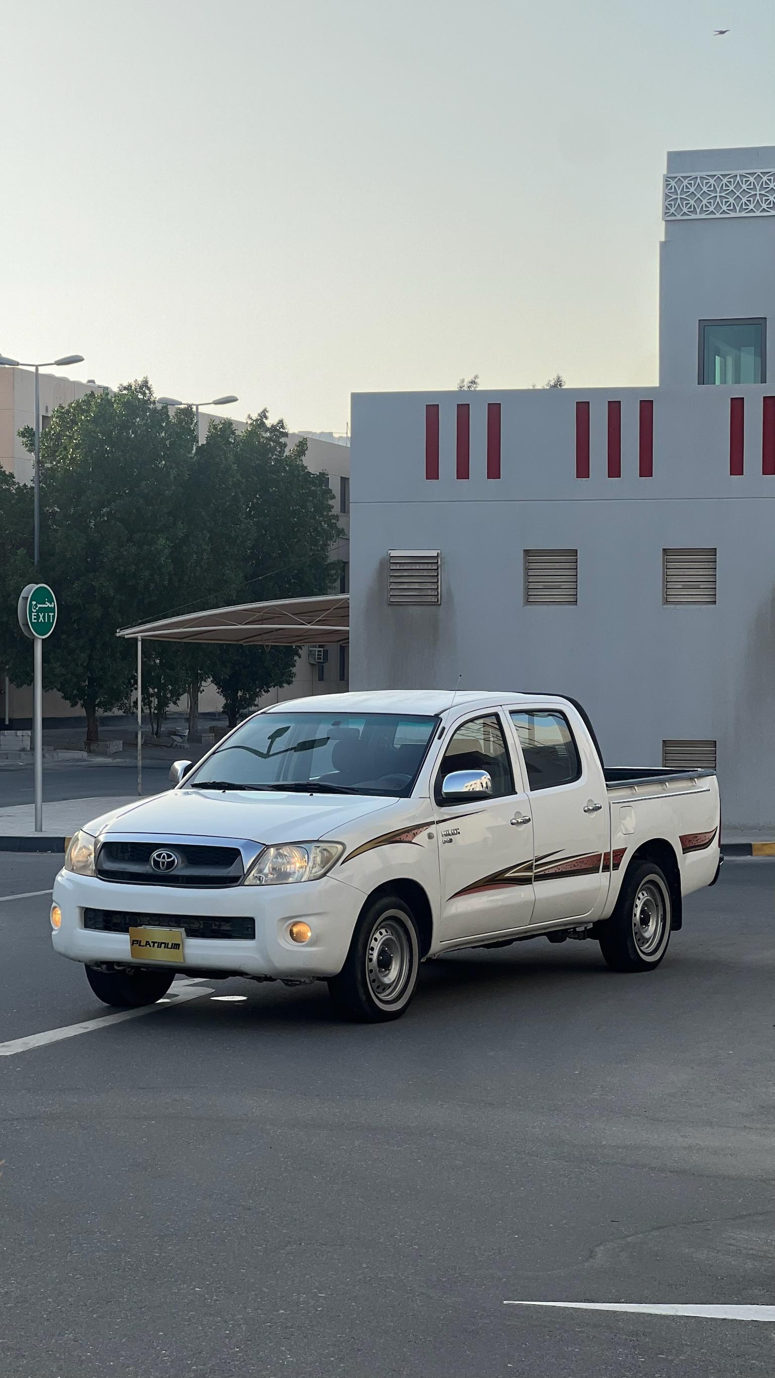 TOYOTA HILUX 2009 • PICKUP
