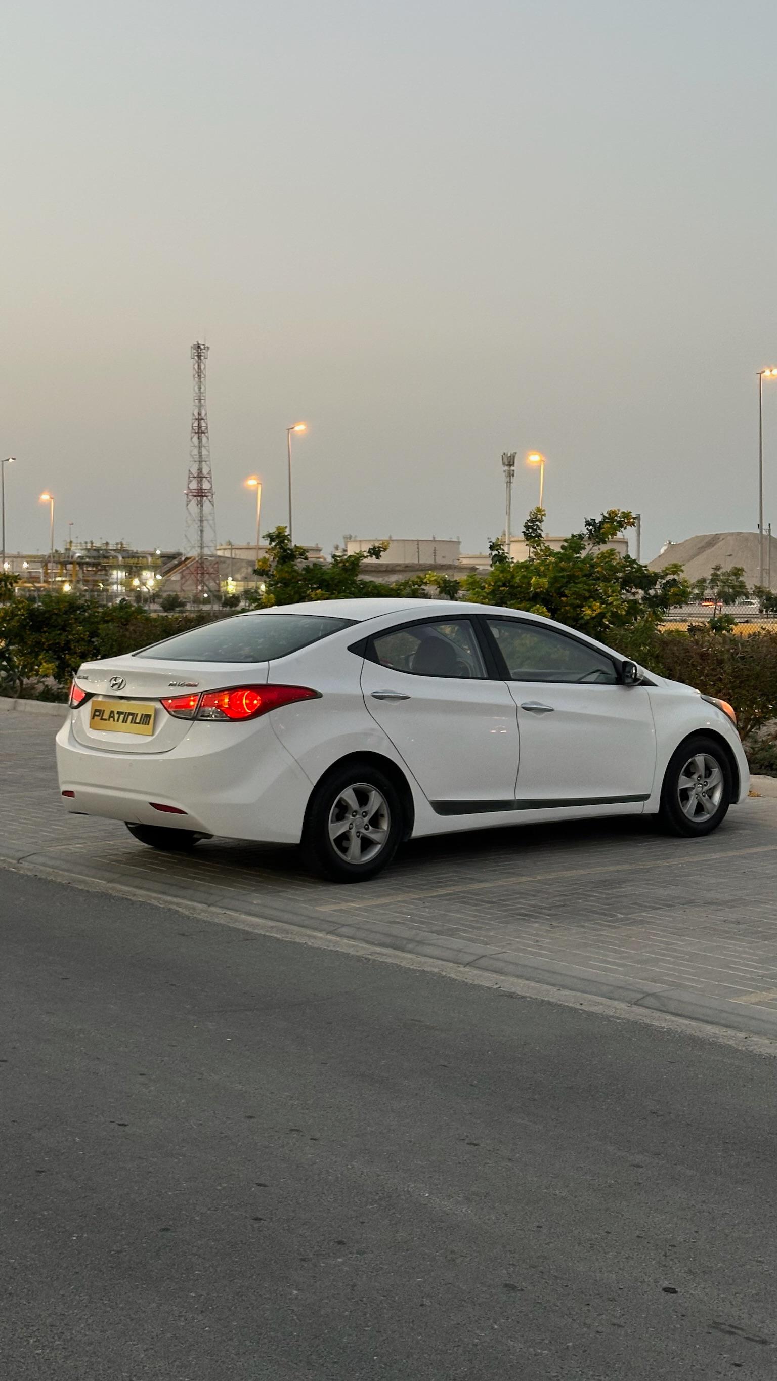 HYUNDAI AVANTE  2016 • SEDAN