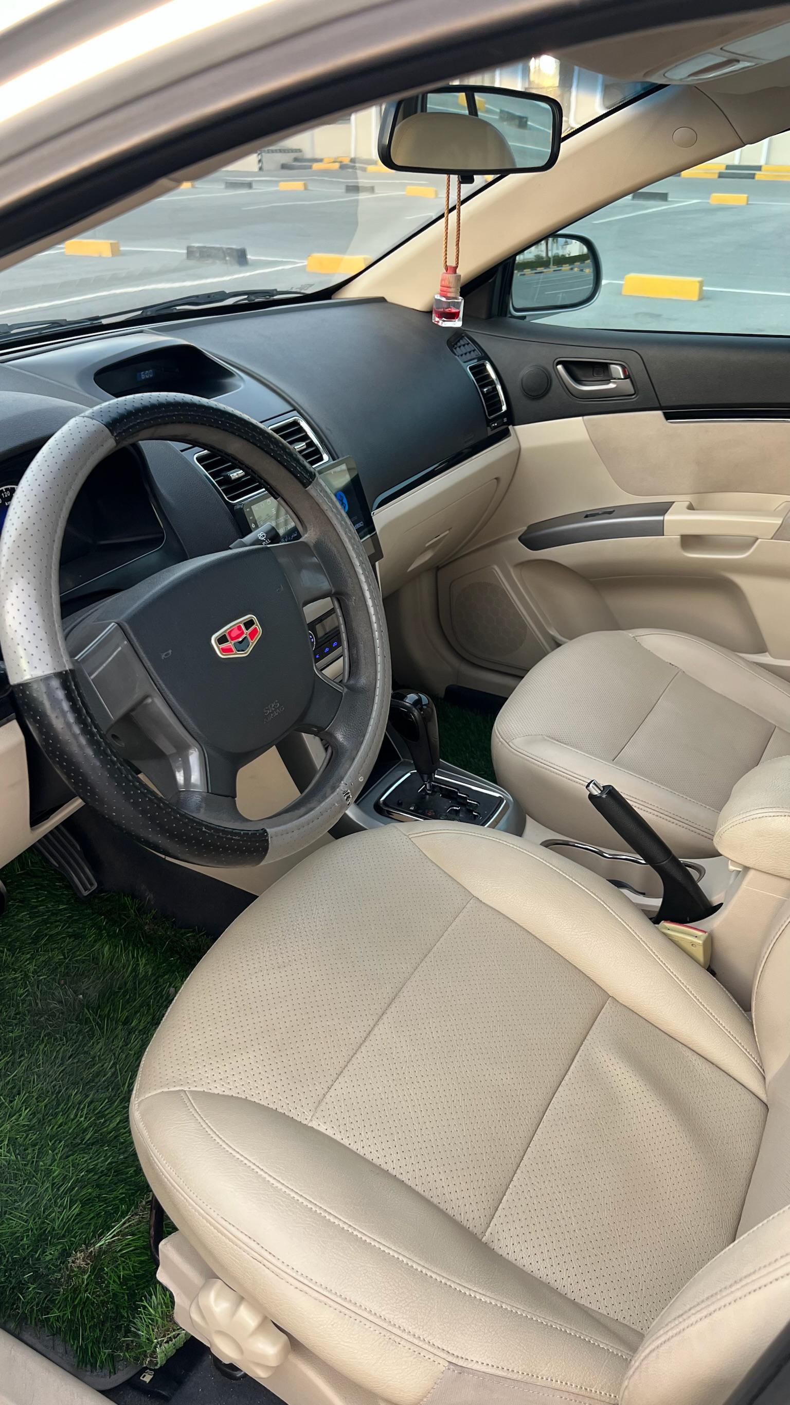 GEELY EMGRAND 7 2015 • SEDAN