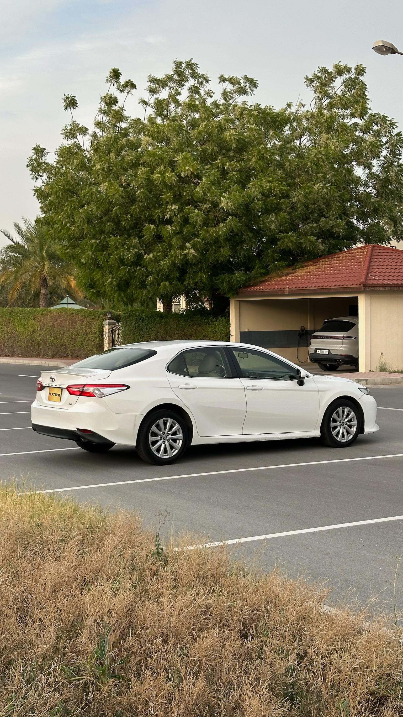 TOYOTA CAMRY 2018 • SEDAN