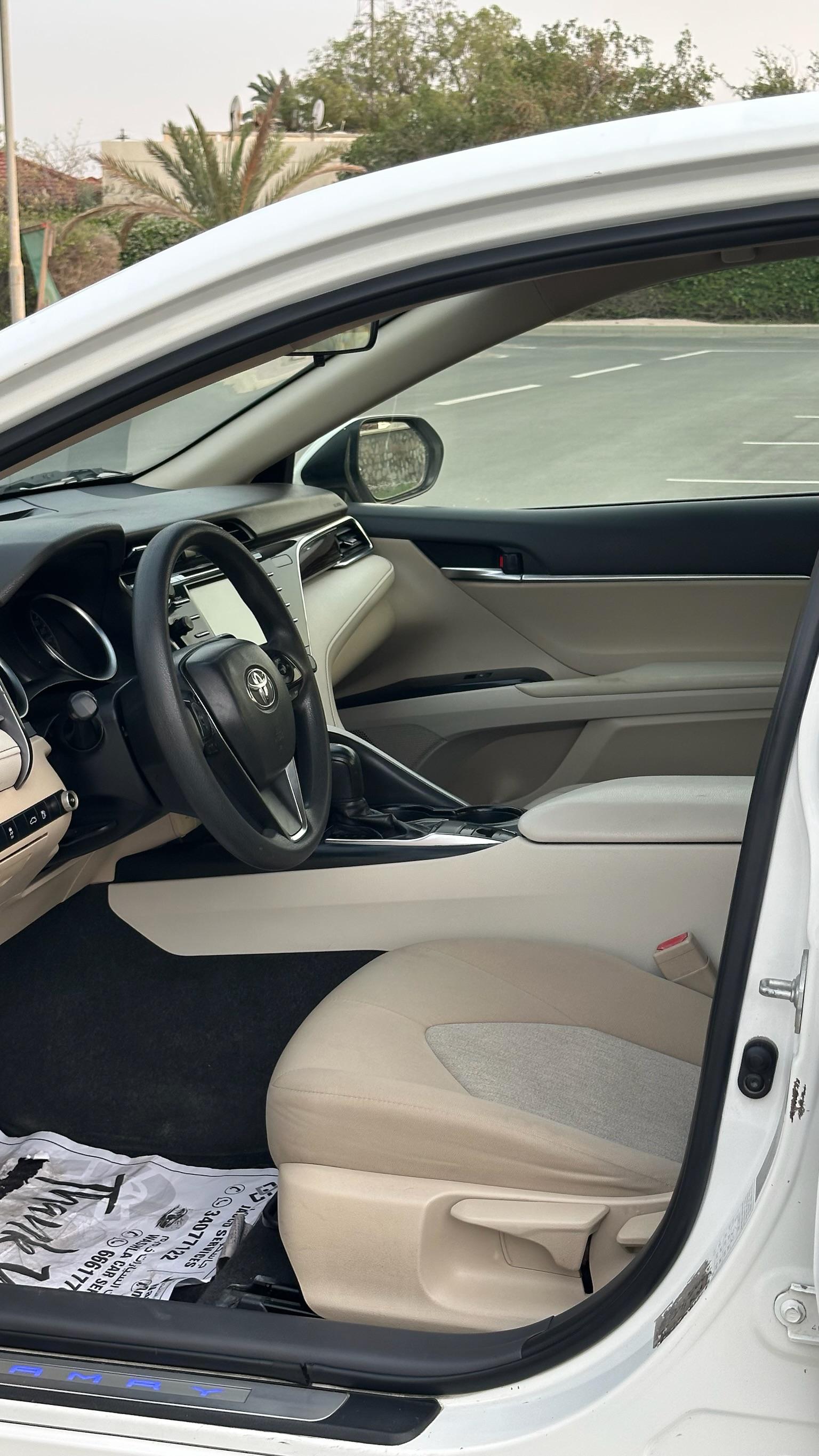 TOYOTA CAMRY 2018 • SEDAN