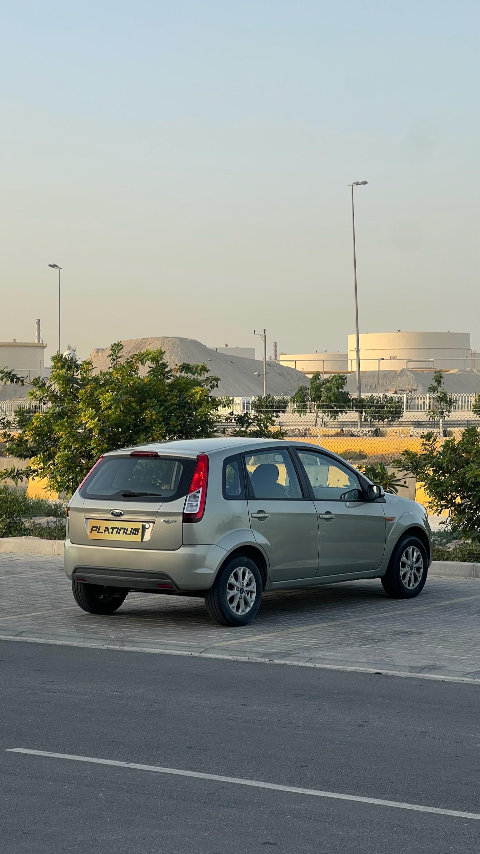 FORD FIGO 2015 • SEDAN