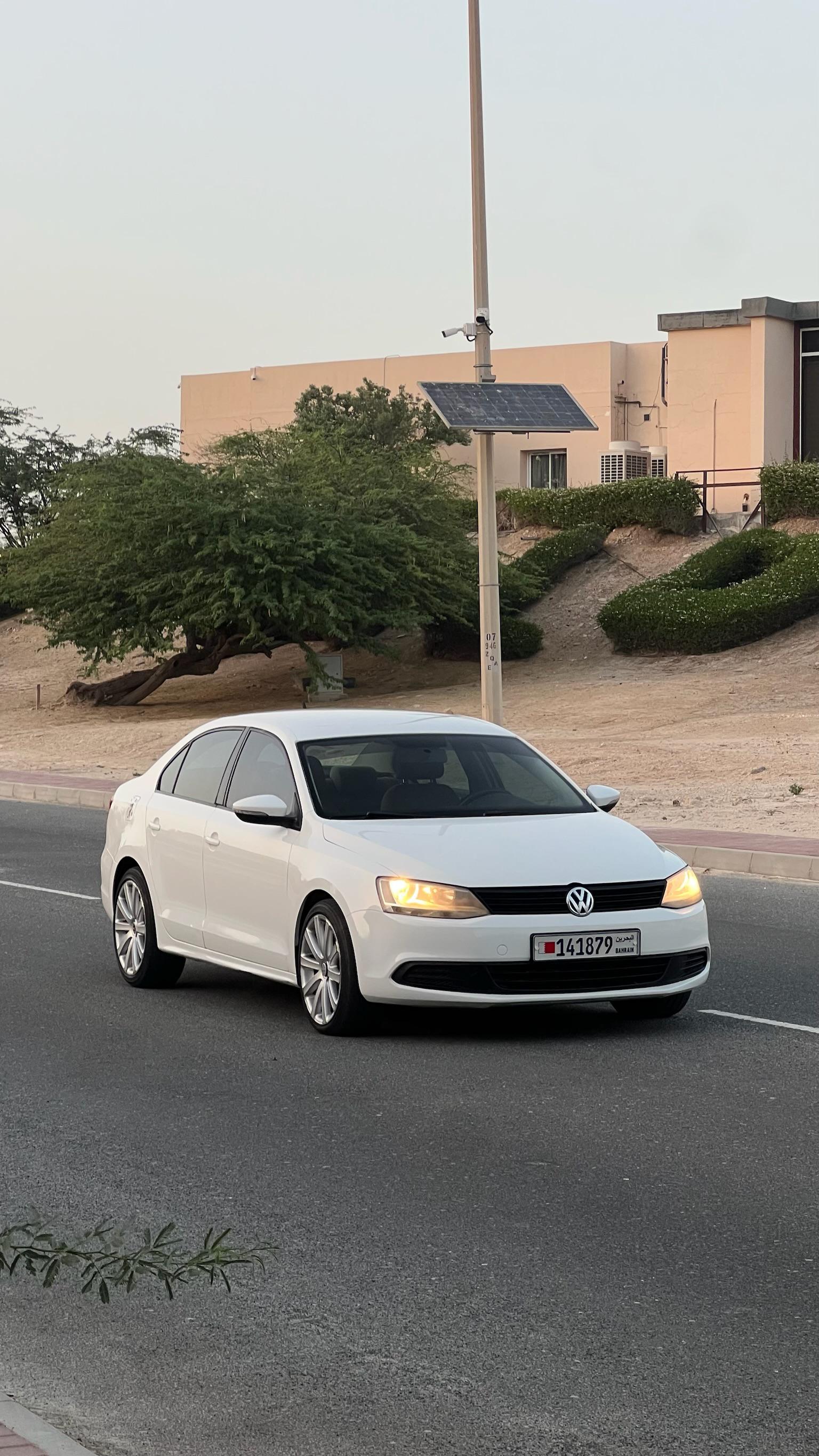 VOLKSWAGEN JETTA 2013 • SEDAN