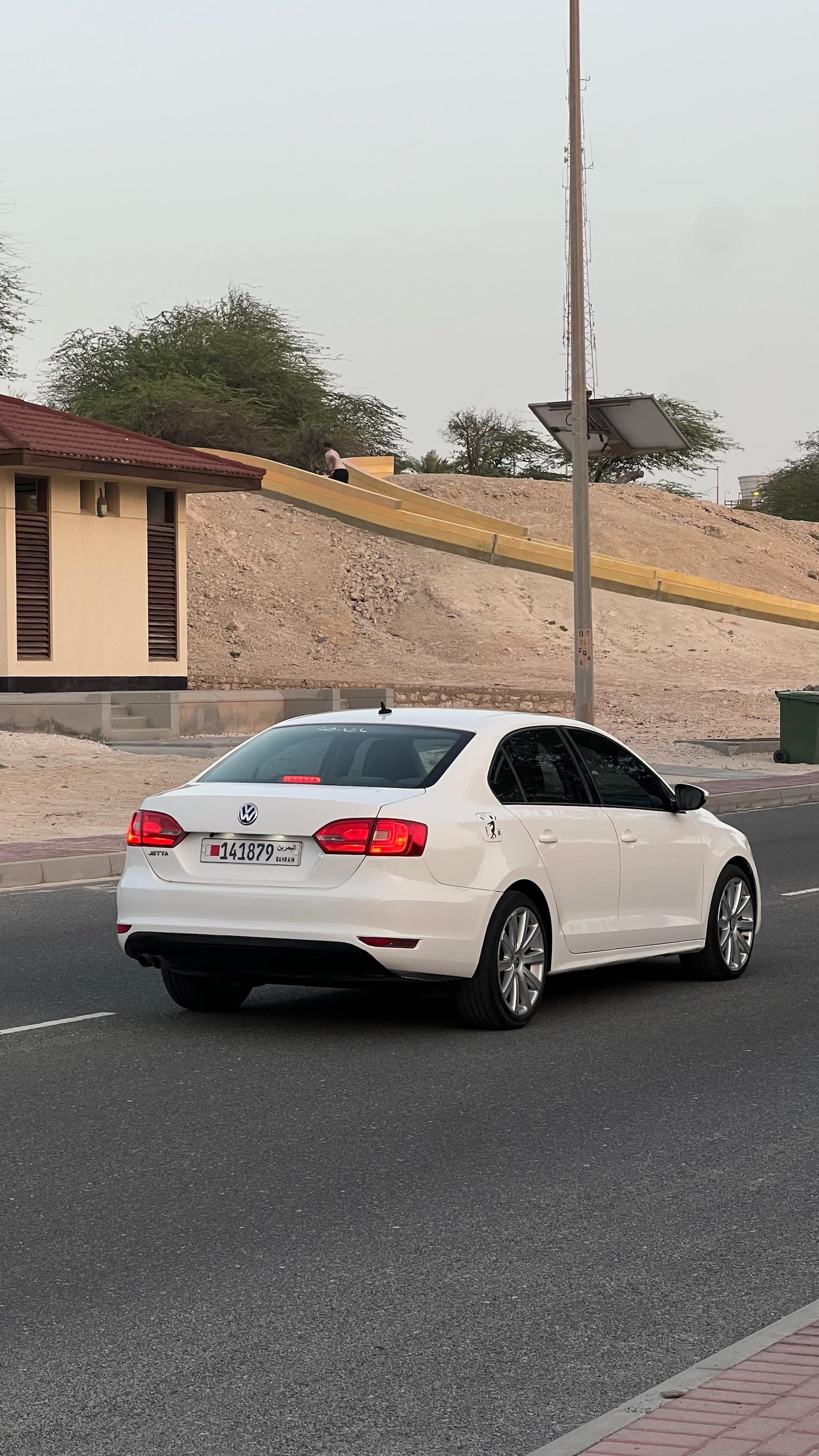VOLKSWAGEN JETTA 2013 • SEDAN