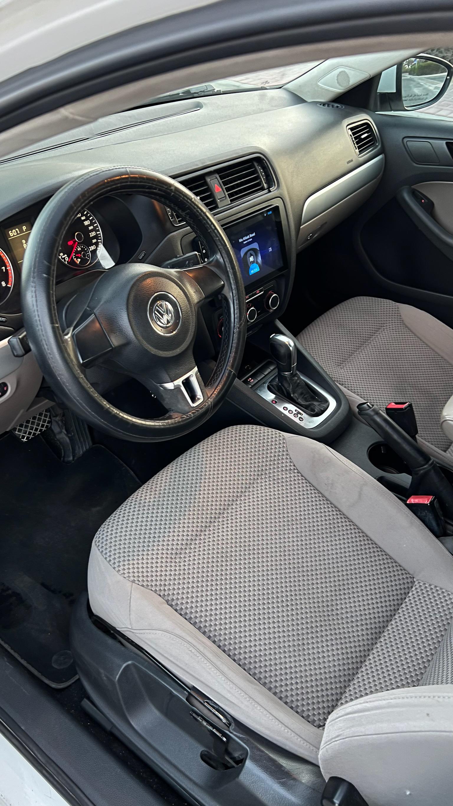 VOLKSWAGEN JETTA 2013 • SEDAN