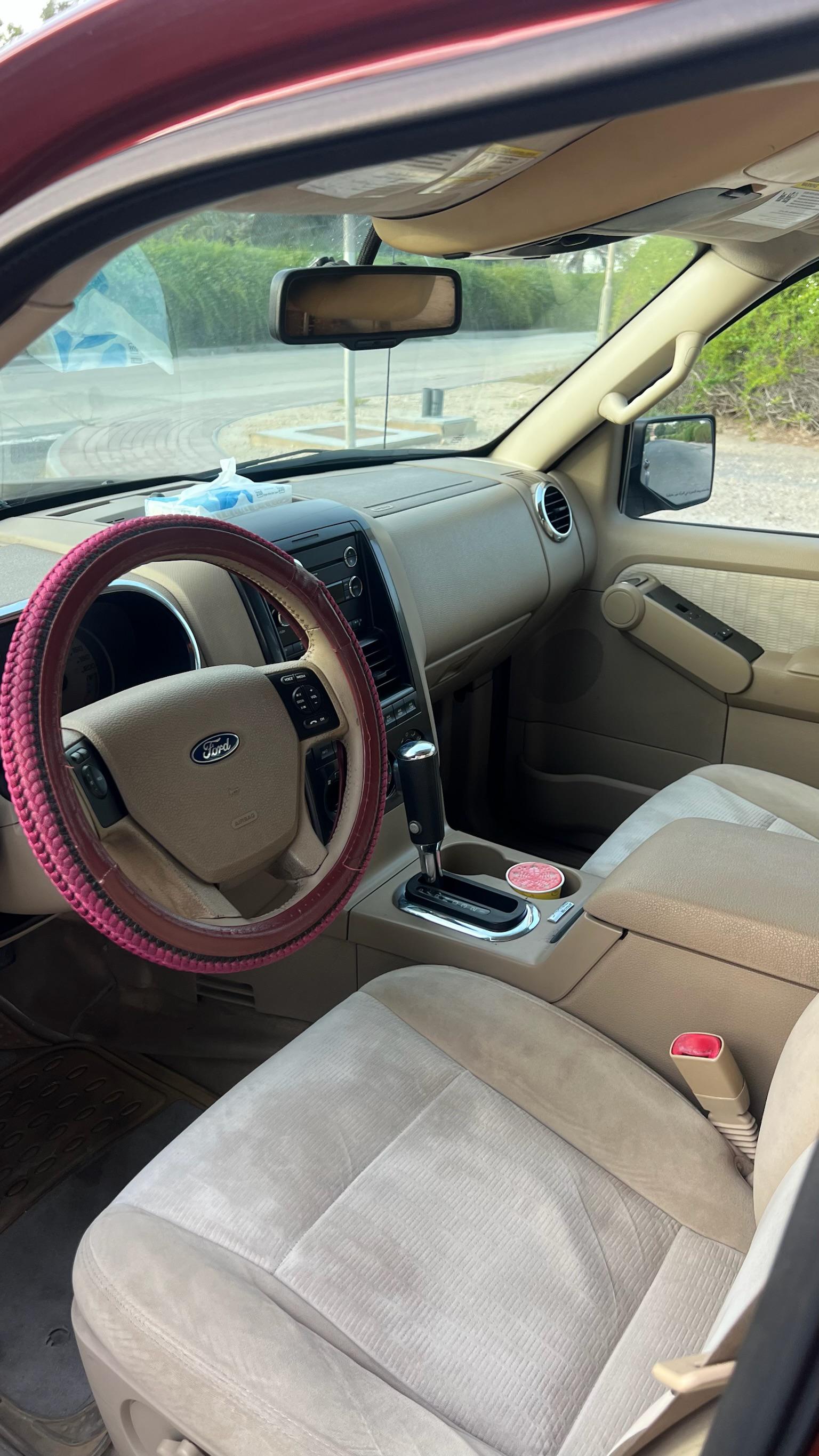 FORD EXPLORER 2010 • SUV