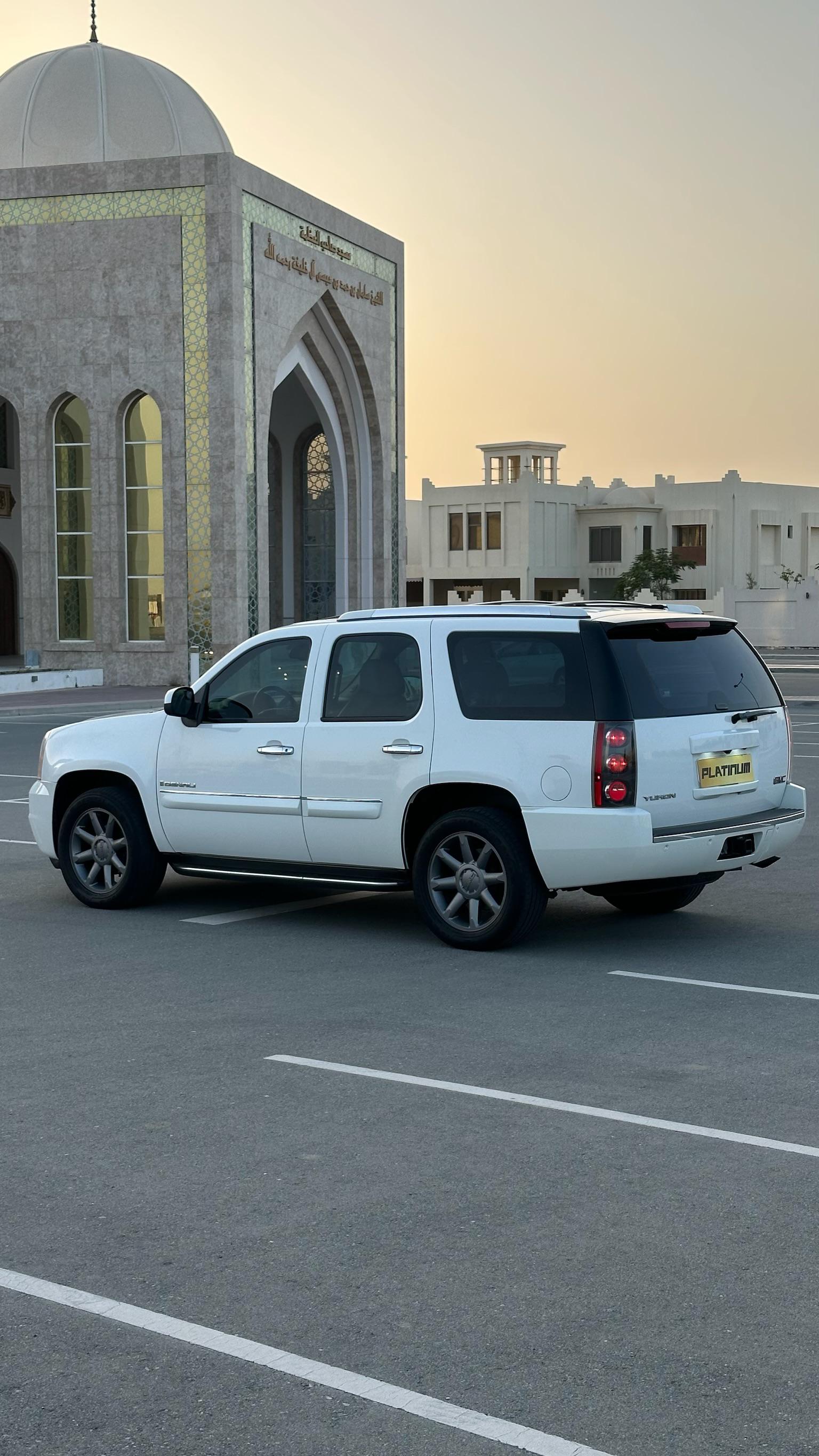 GMC DENALI 2008 • SUV