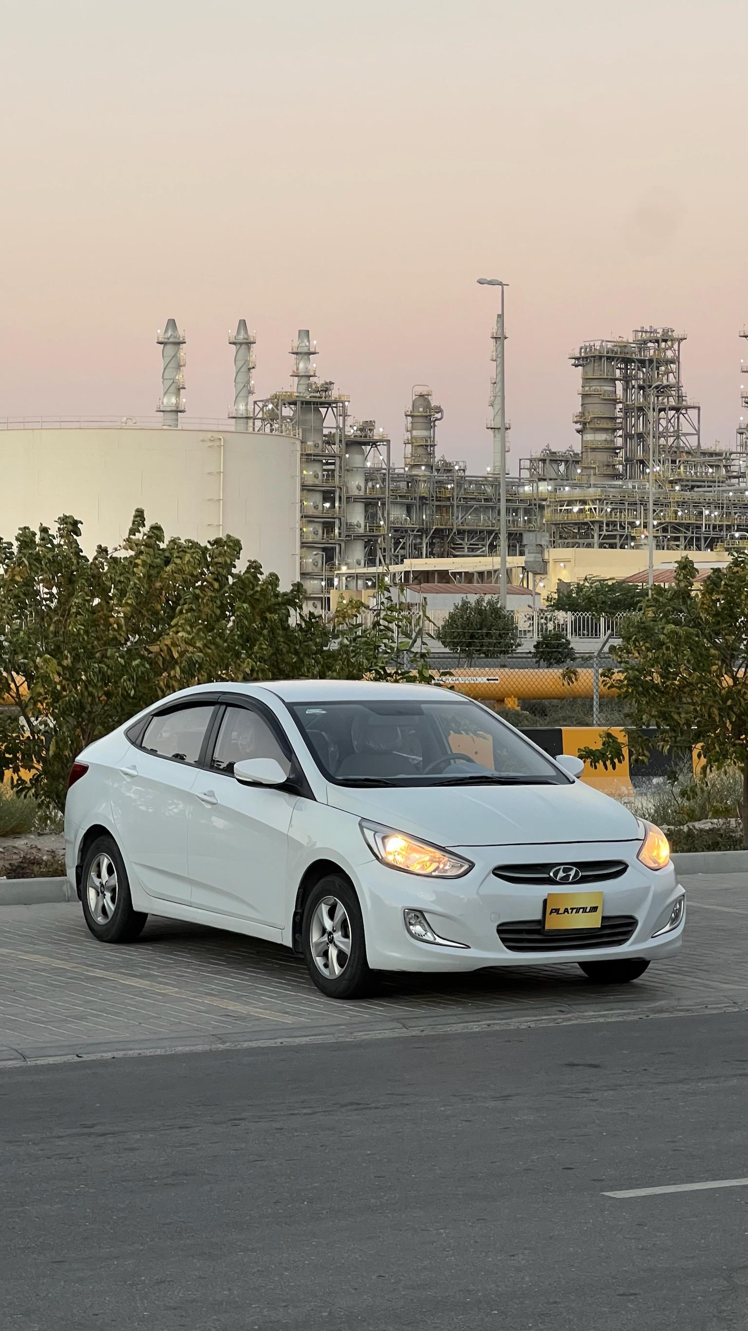 HYUNDAI ACCENT 2018 • SEDAN