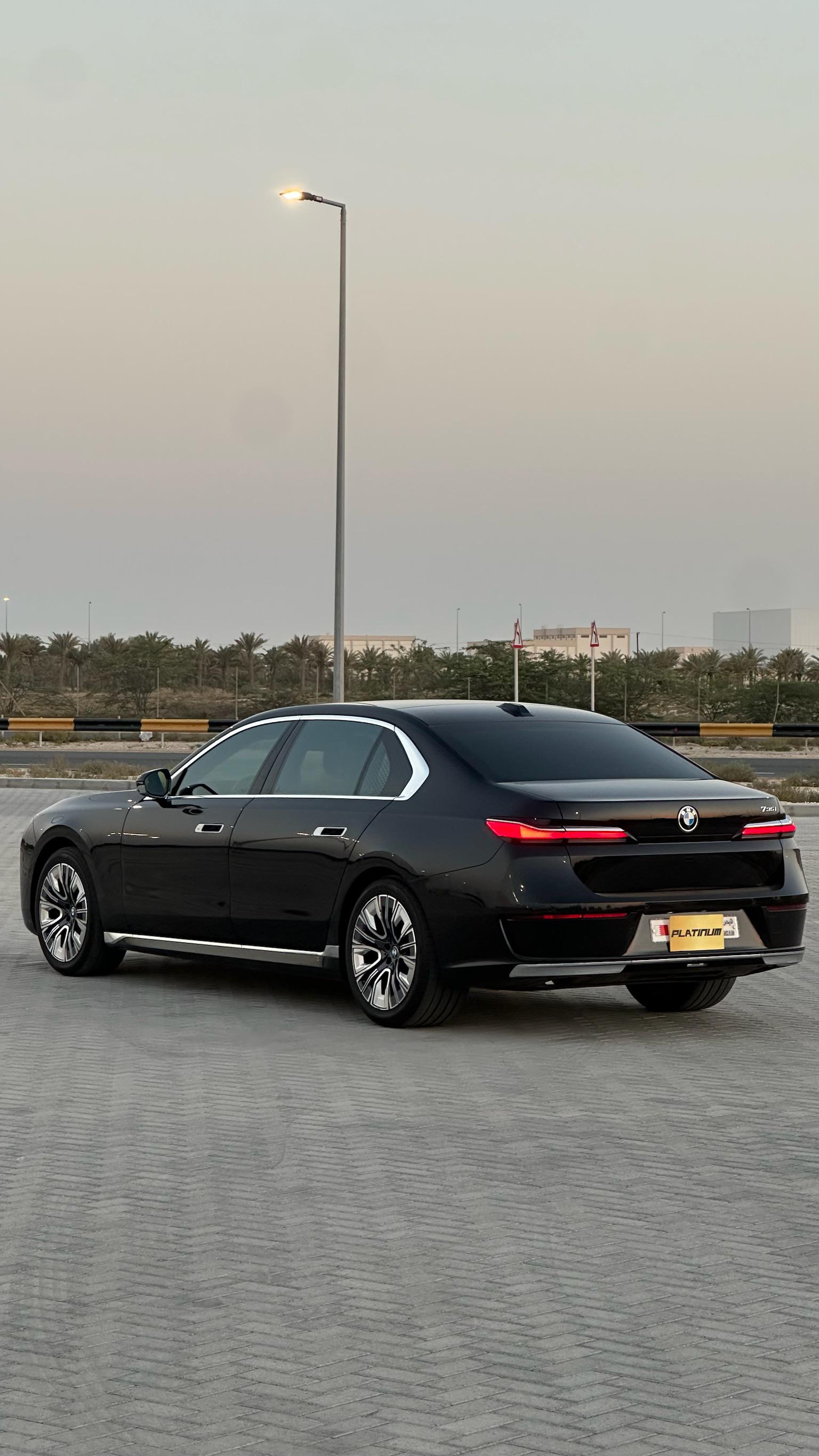 BMW 735I 2024 • SEDAN