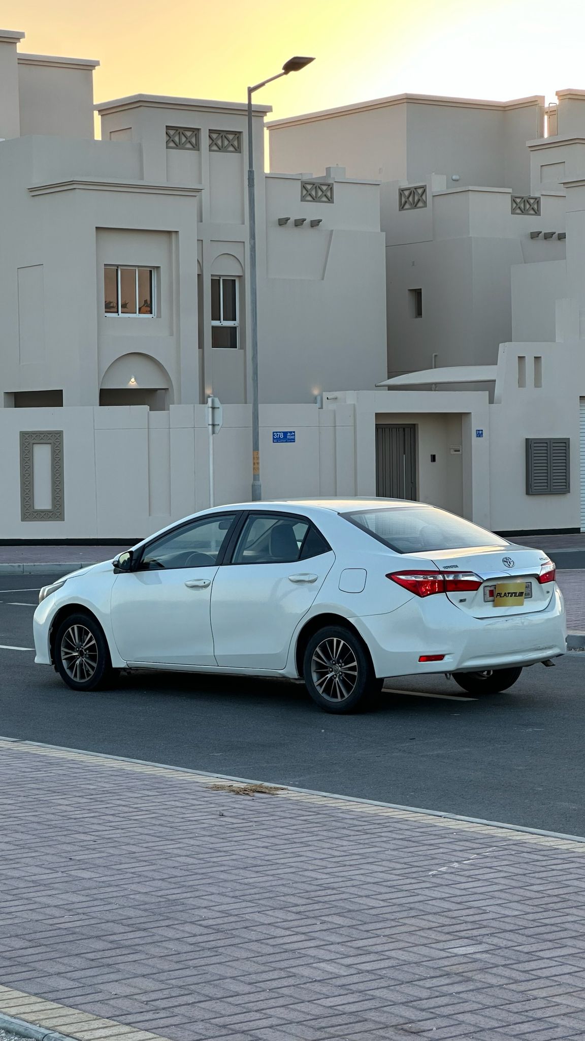 TOYOTA COROLLA 2015 • SEDAN