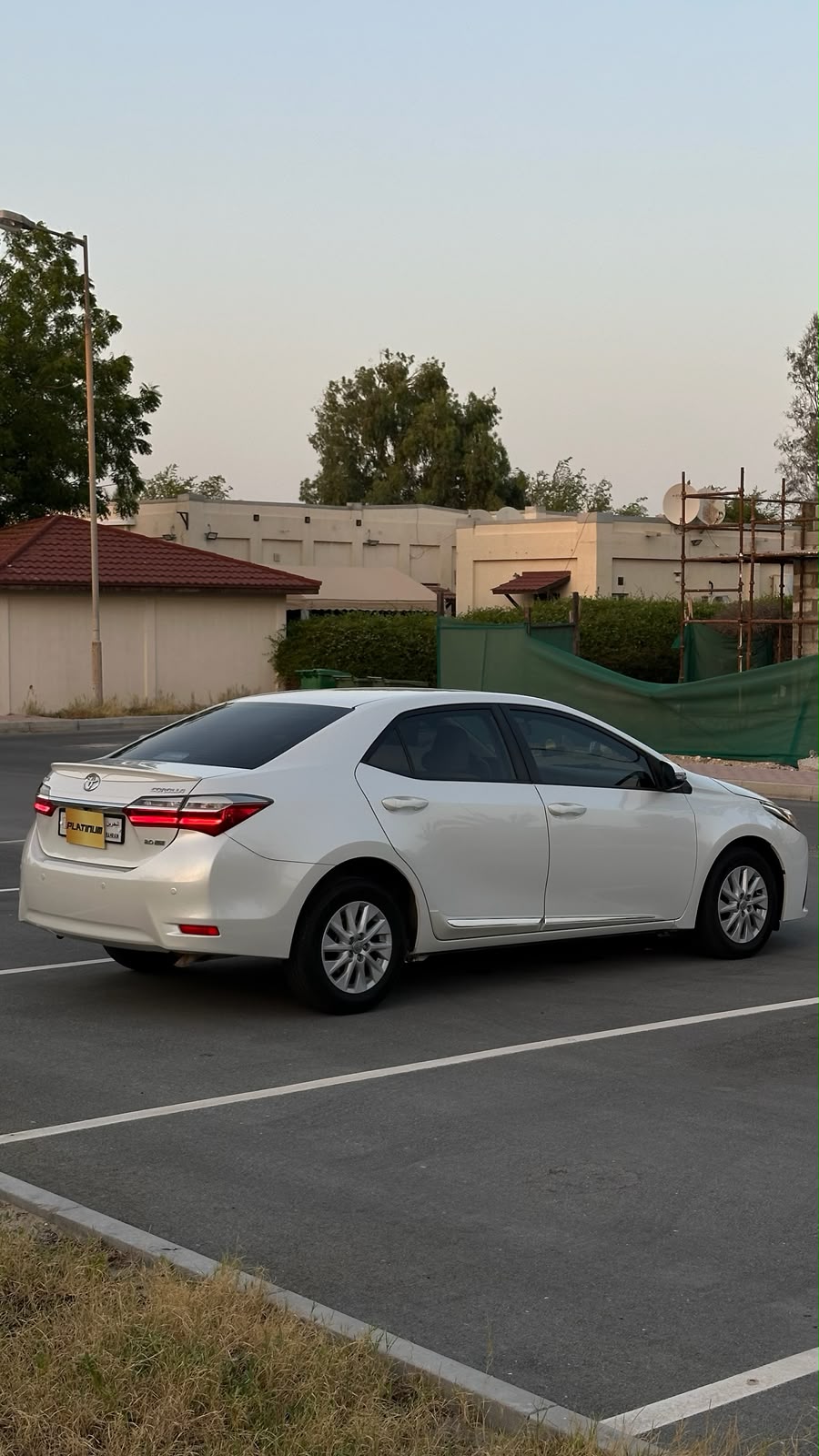 TOYOTA COROLLA 2018 • SEDAN