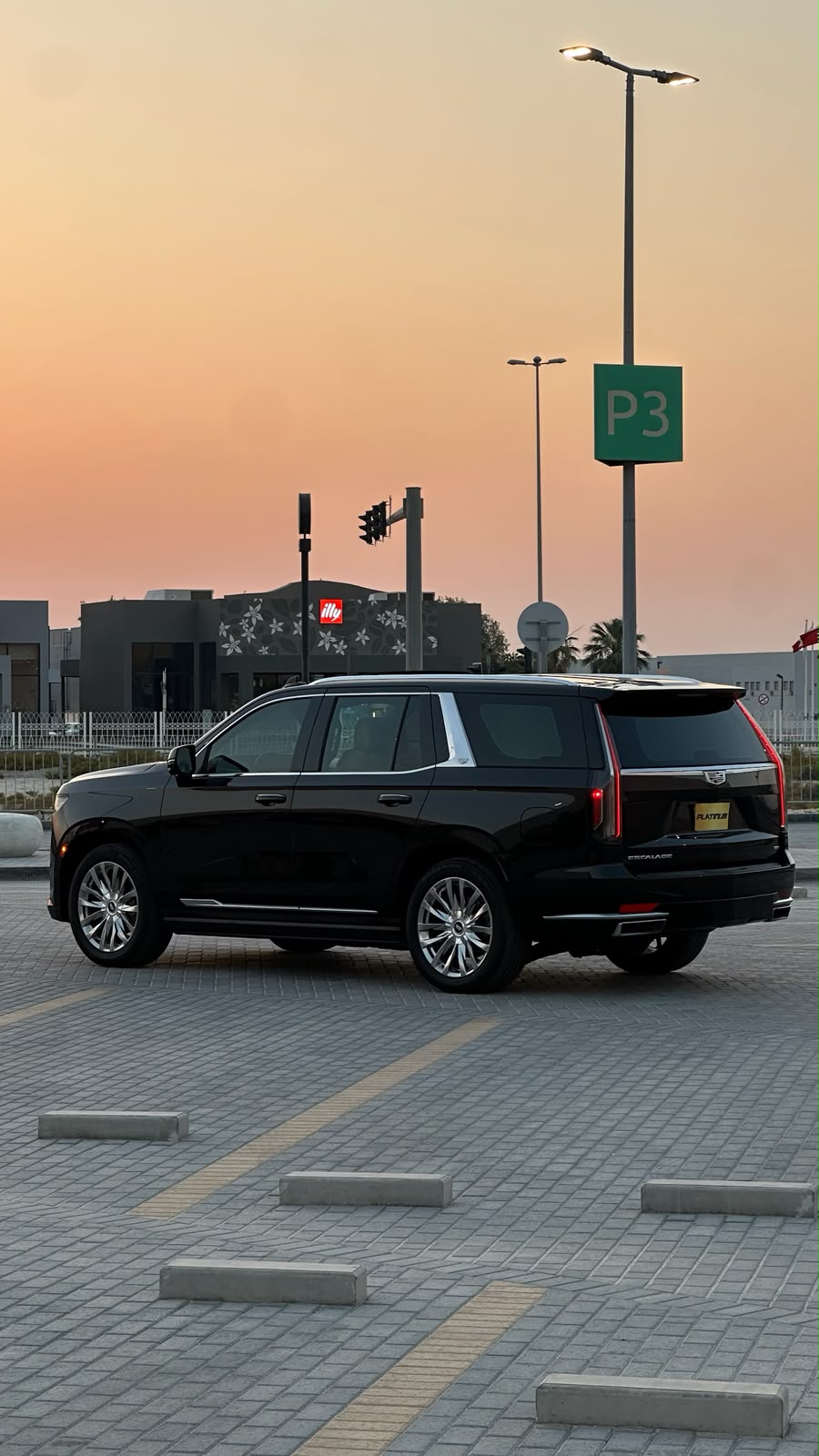 CADILLAC  ESCALADE 600 2021 • SUV